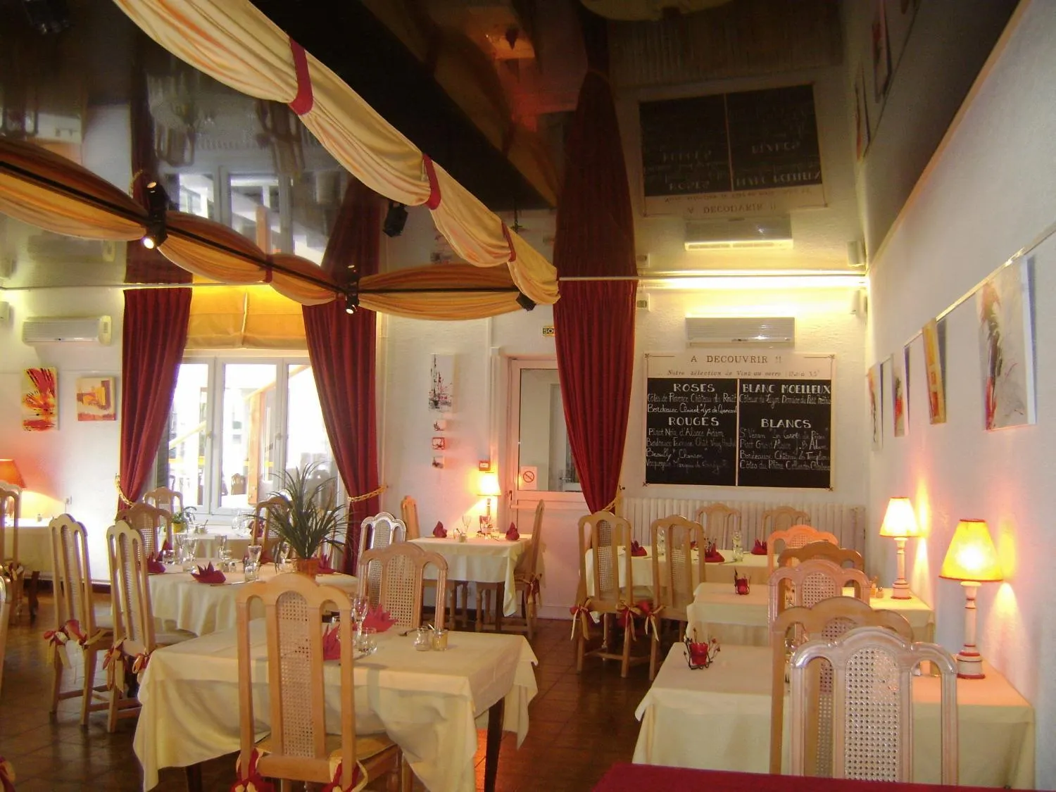 Restaurant/places to eat in Hôtel Le Richevaux