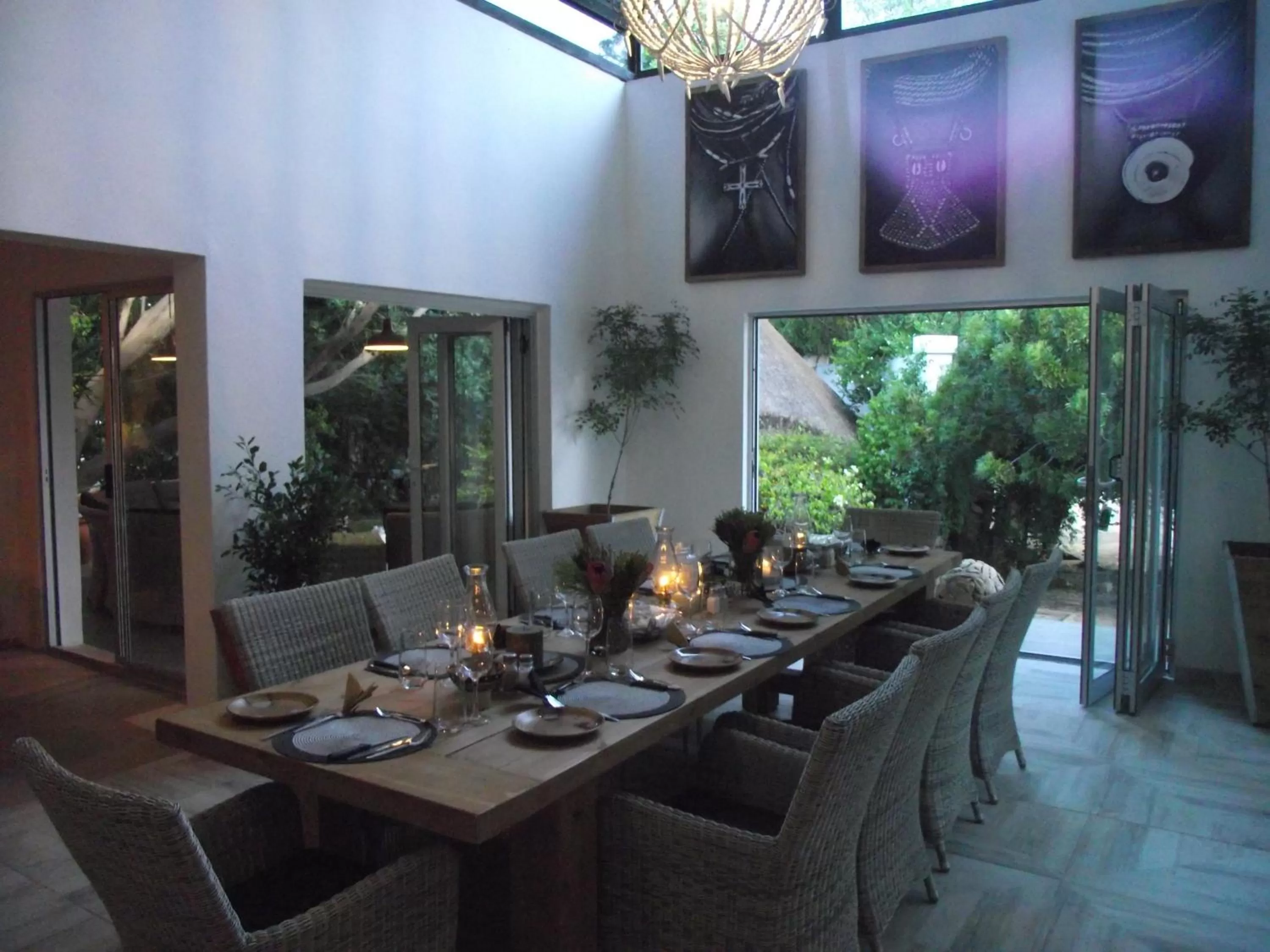 Restaurant/places to eat in Out of Africa Town Lodge