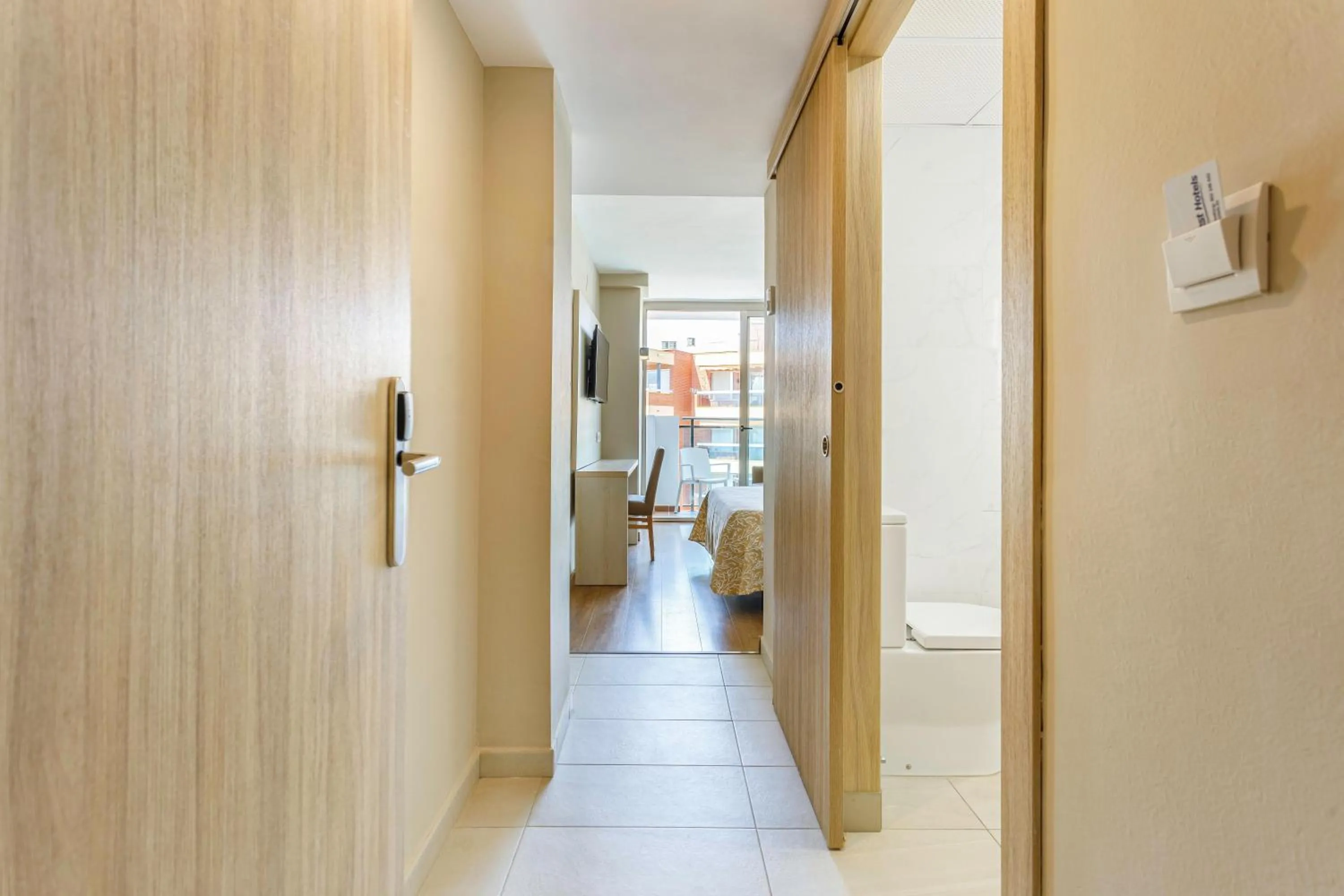 Photo of the whole room in Hotel Best Maritim