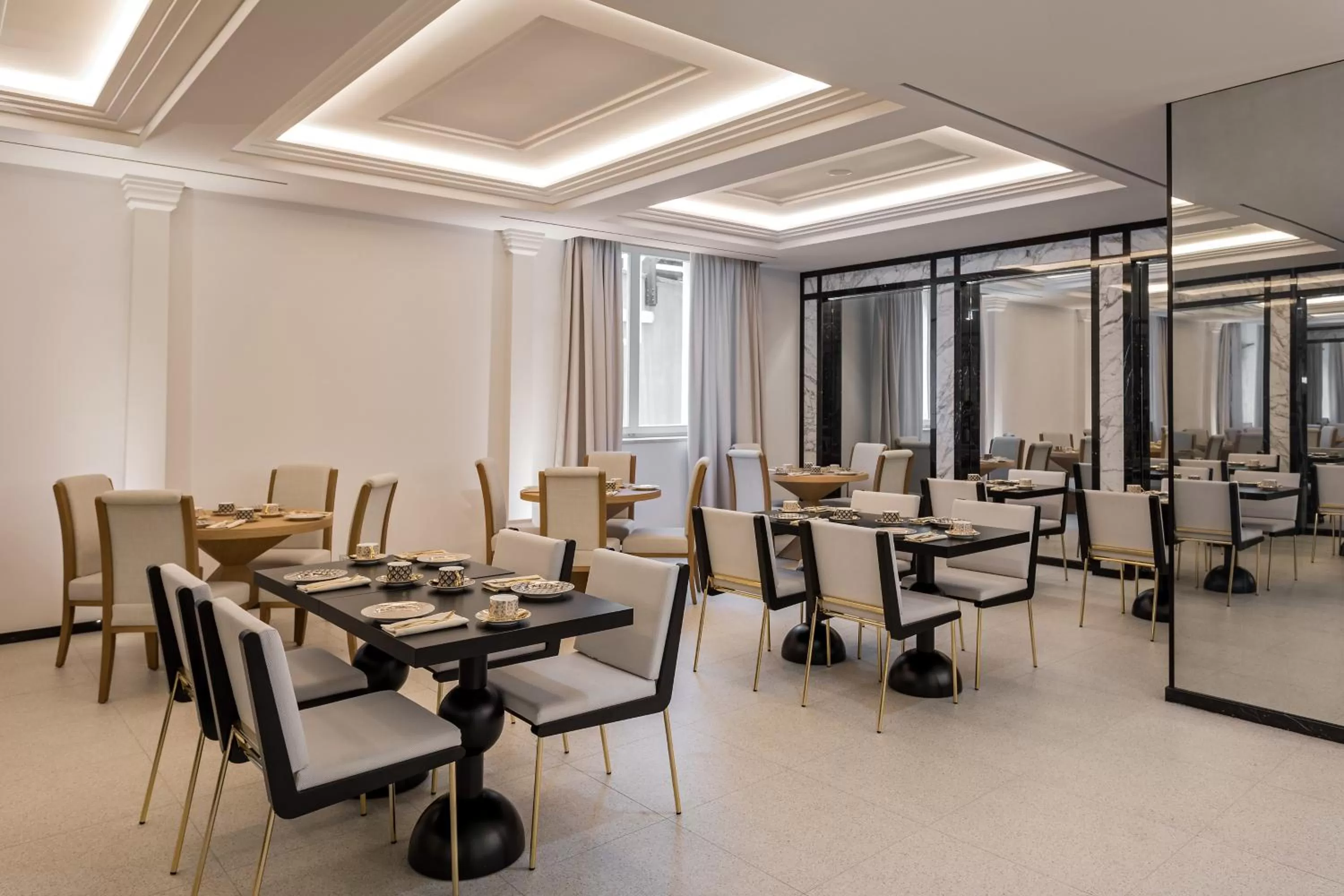 Breakfast in Room Mate Collection Filippo, Rome-Fontana di Trevi