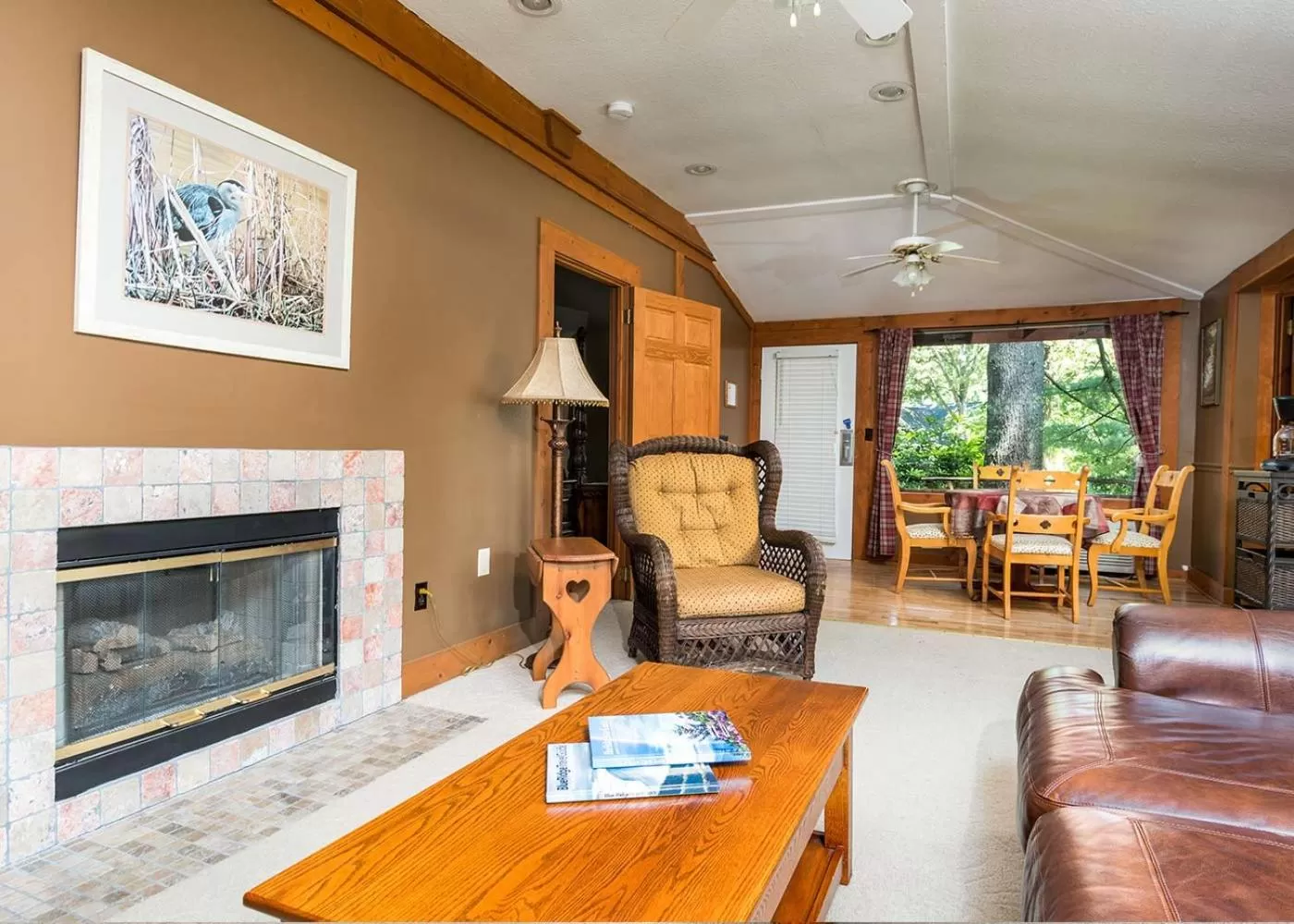 Living room in Highland Lake Inn & Resort - Flat Rock