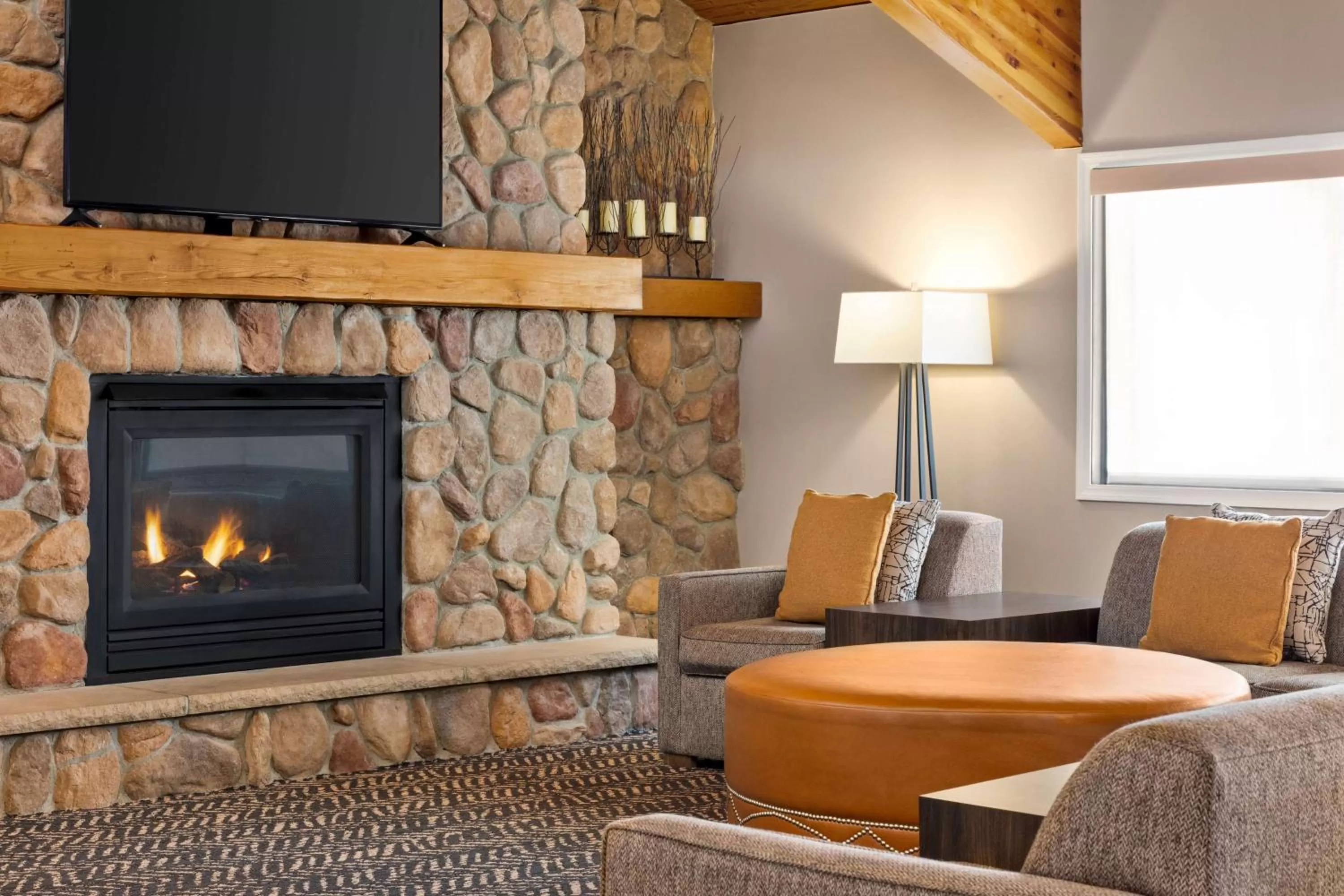 Lobby or reception in AmericInn by Wyndham Baudette