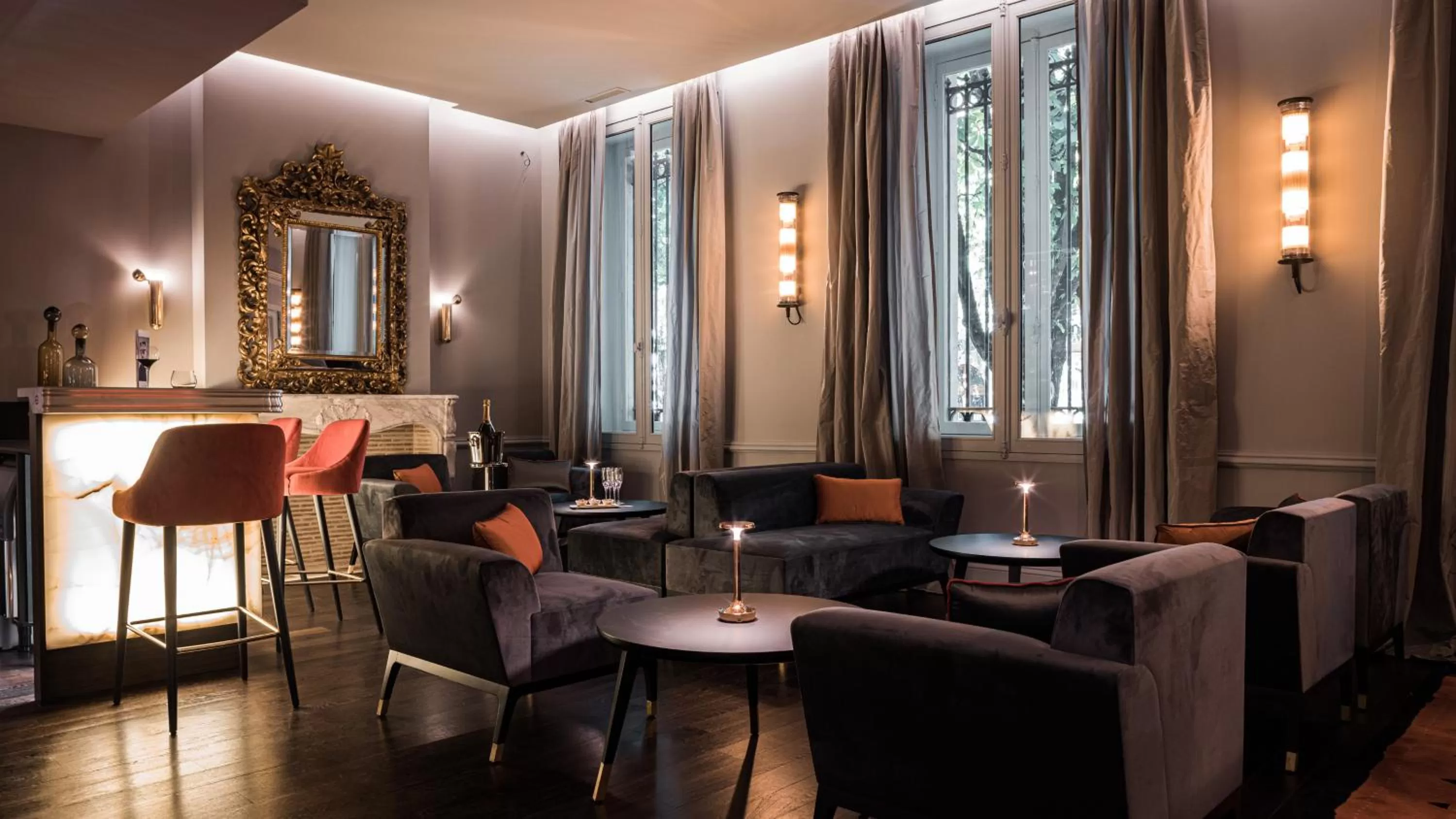 Lounge or bar in Villas Foch Boutique Hotel & Spa Bordeaux