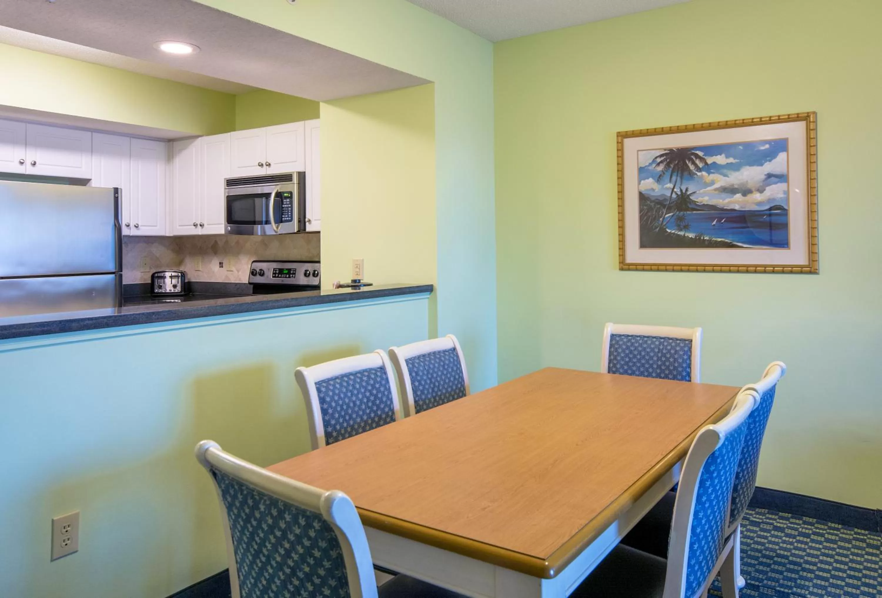 Dining area in Caribbean Resort Myrtle Beach