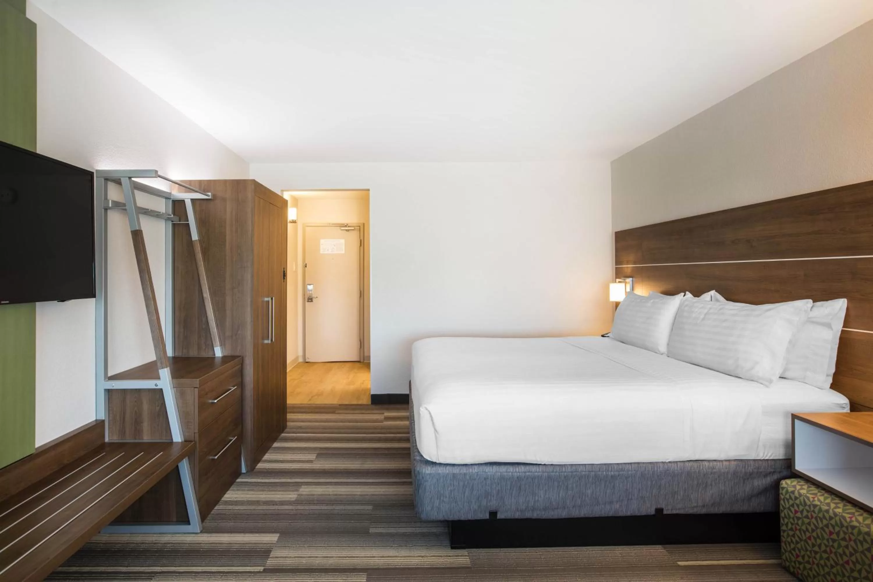 Photo of the whole room, Bed in Holiday Inn Express & Suites Ludington by IHG