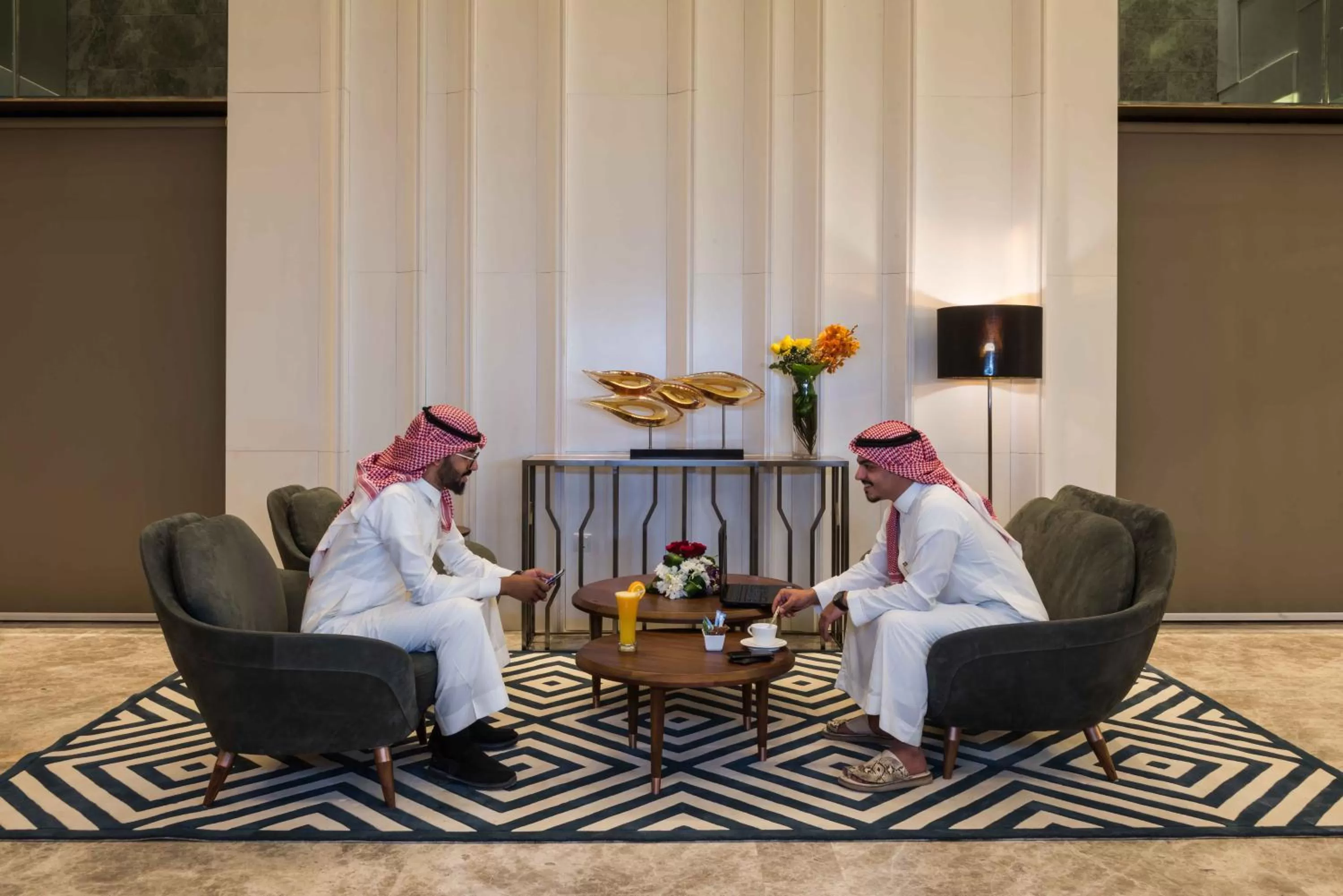 People in Aber Al Sahafa