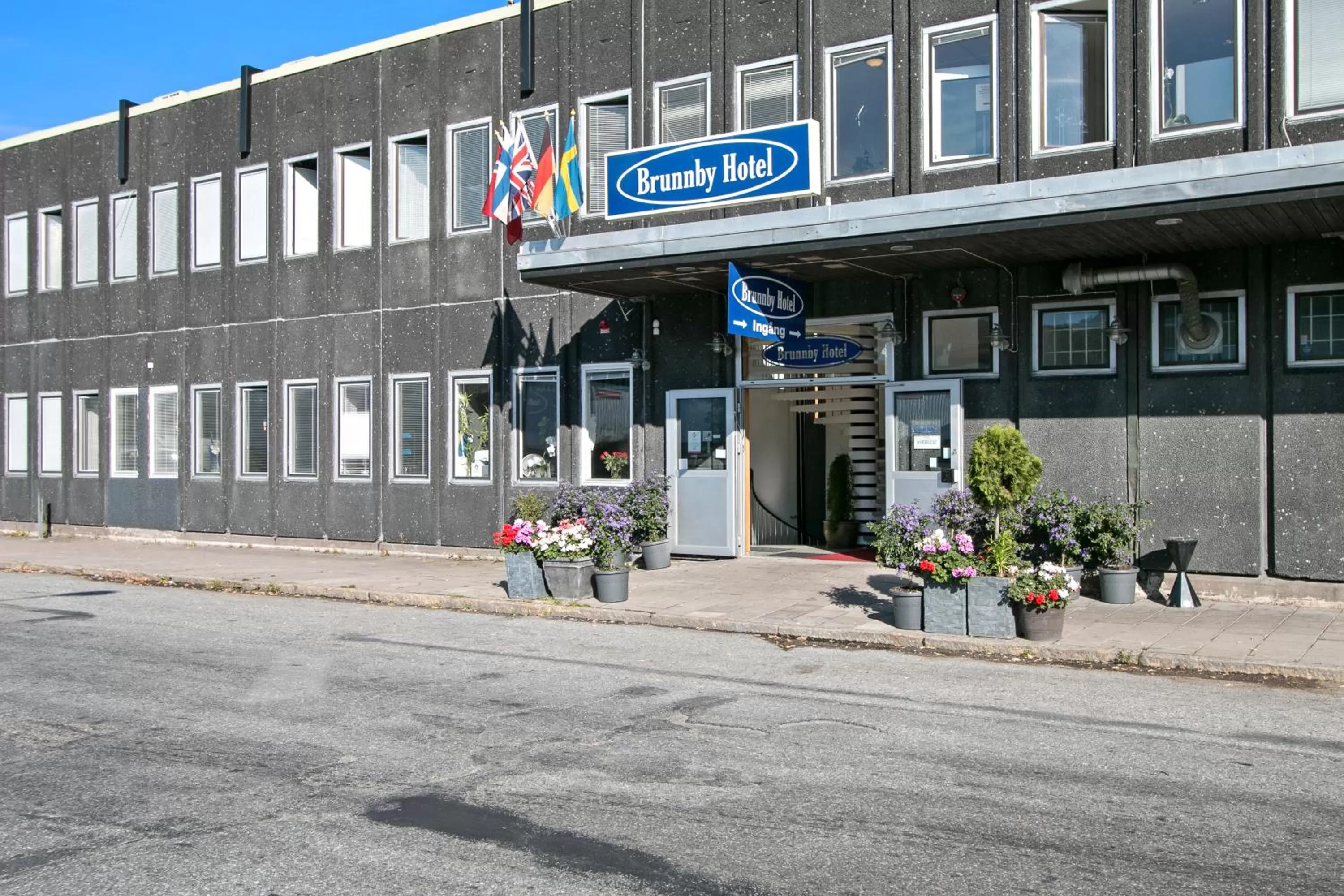 Facade/entrance in Brunnby Hotel