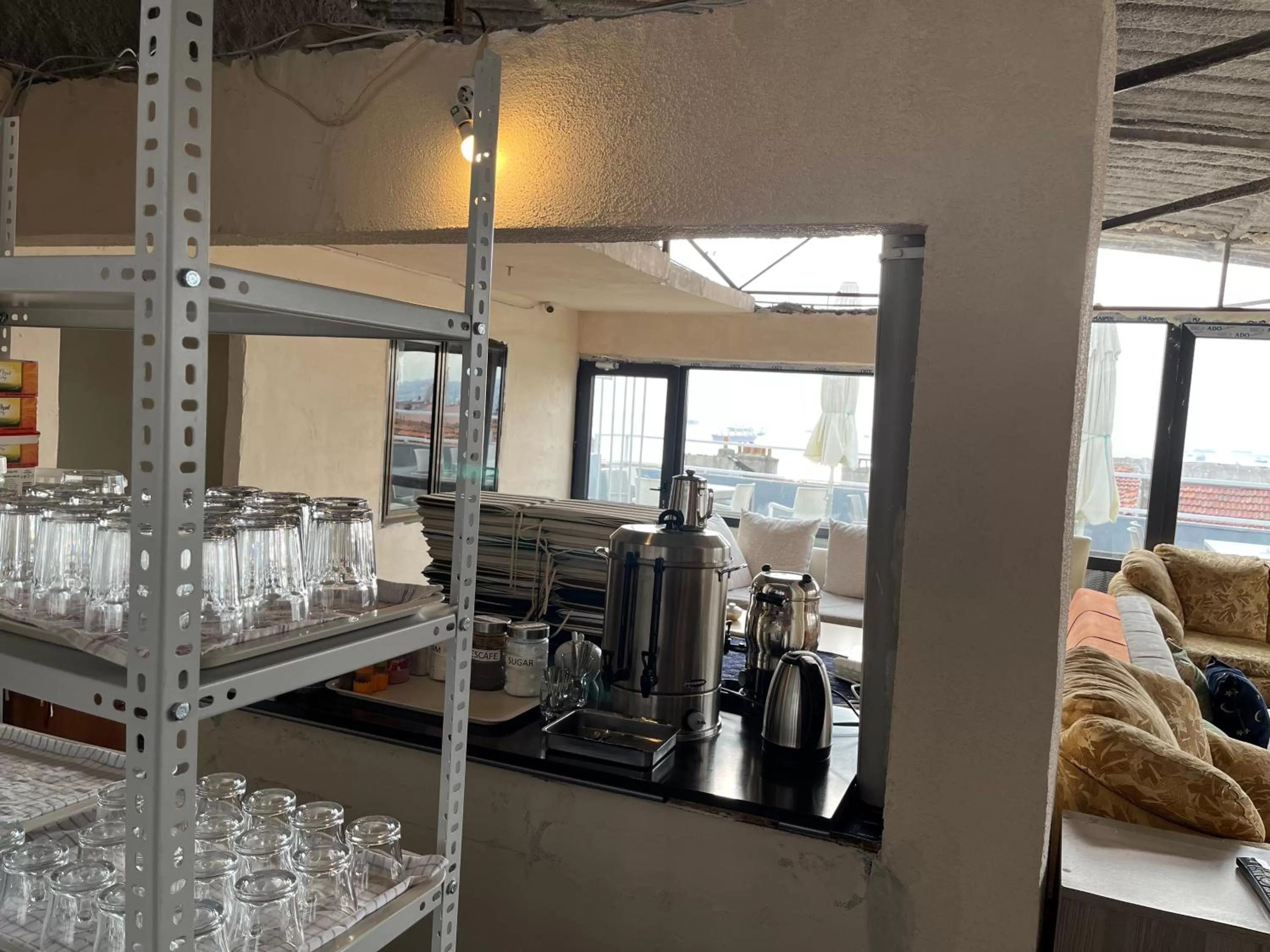 Coffee/tea facilities in Paris Hotel