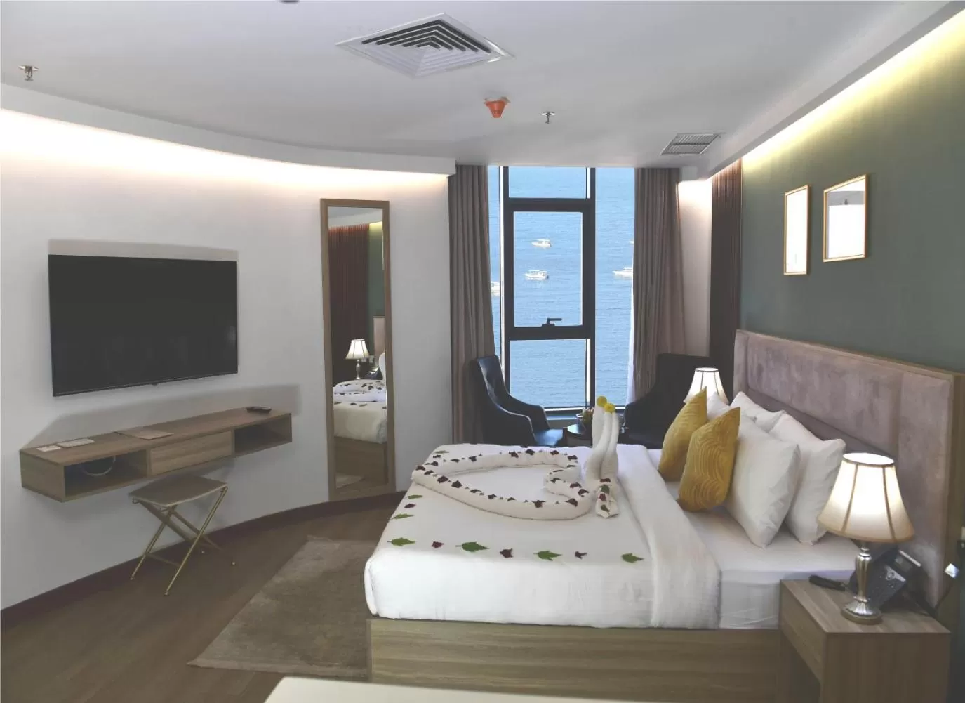 Sea view, Bed in Al Salam Hotel