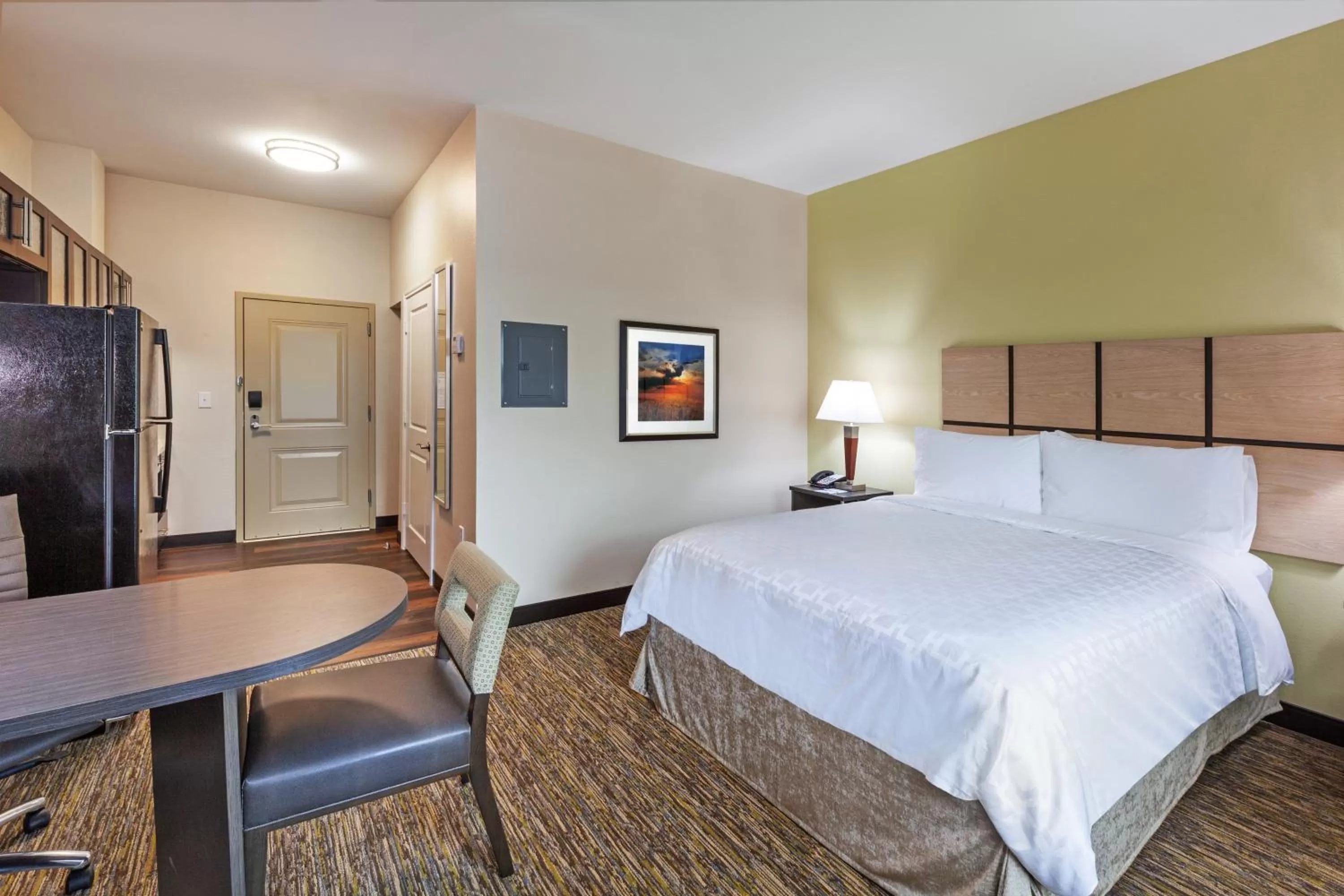 Photo of the whole room, Bed in Candlewood Suites - Houston - Pasadena by IHG