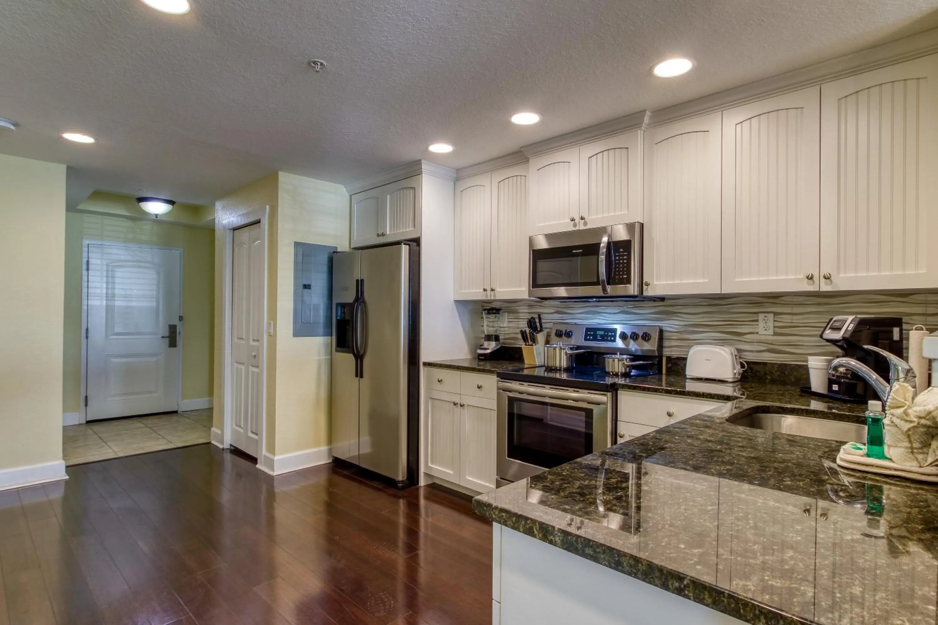 kitchen in New Hotel Collection Harbourside