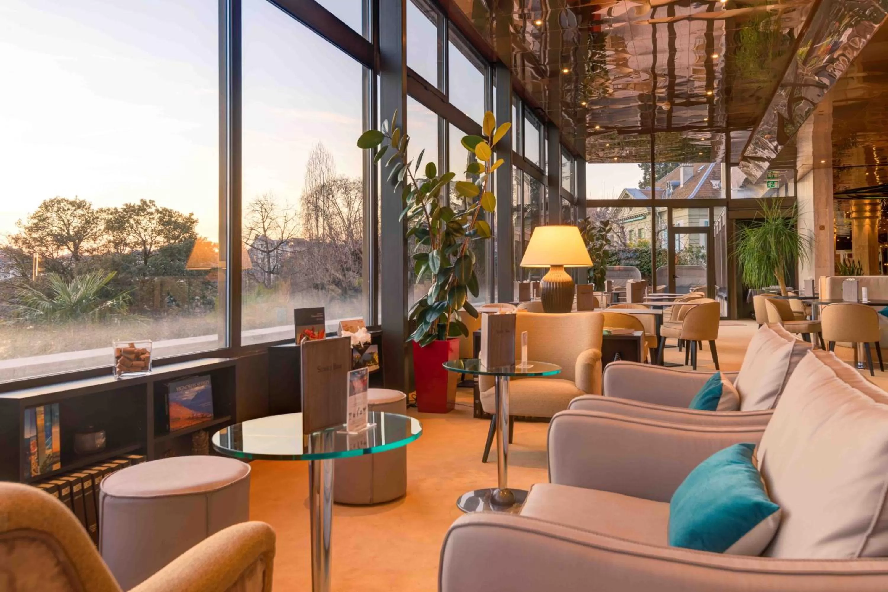 Restaurant/places to eat in Villa Toscane