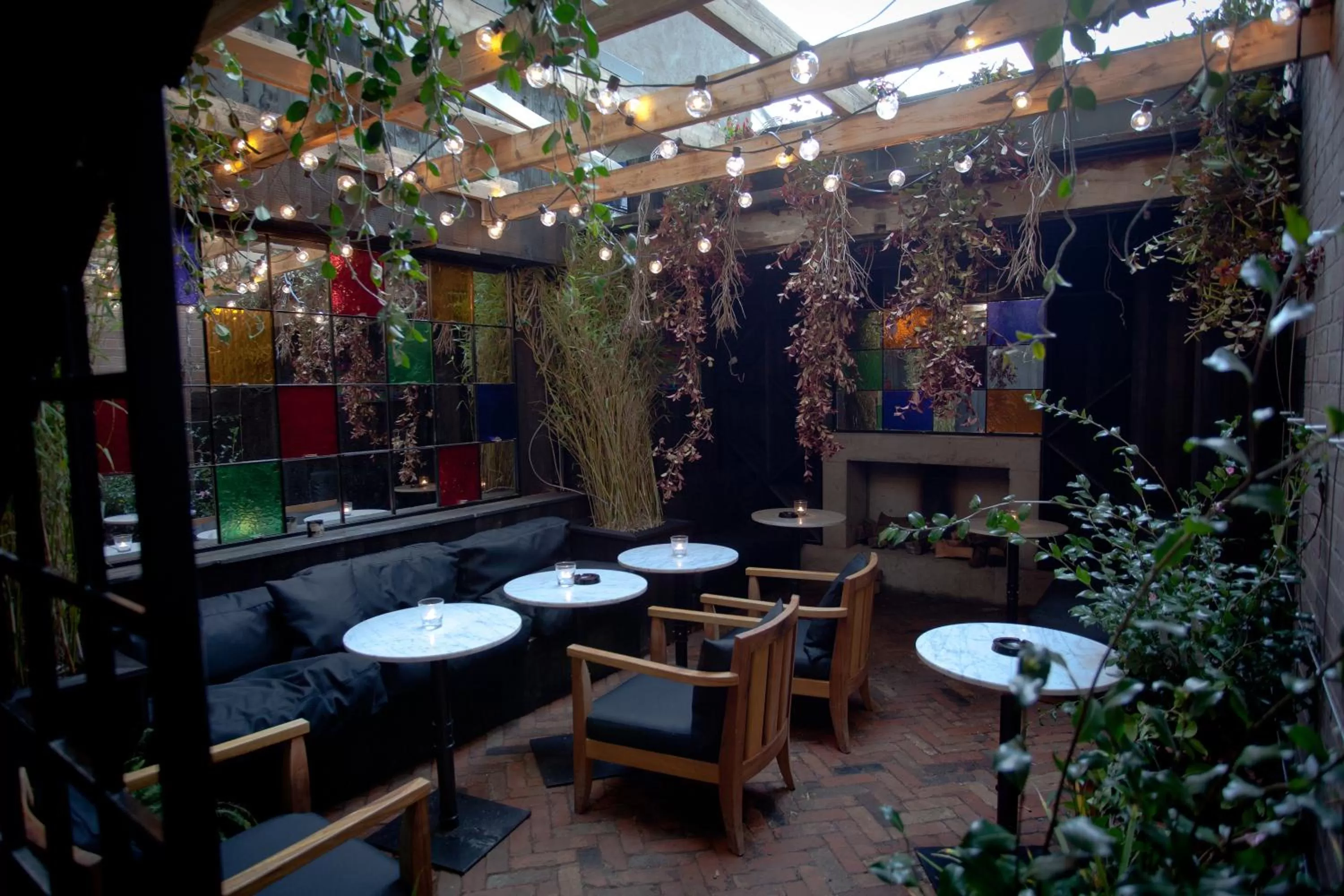 Facade/entrance in The Dean Dublin