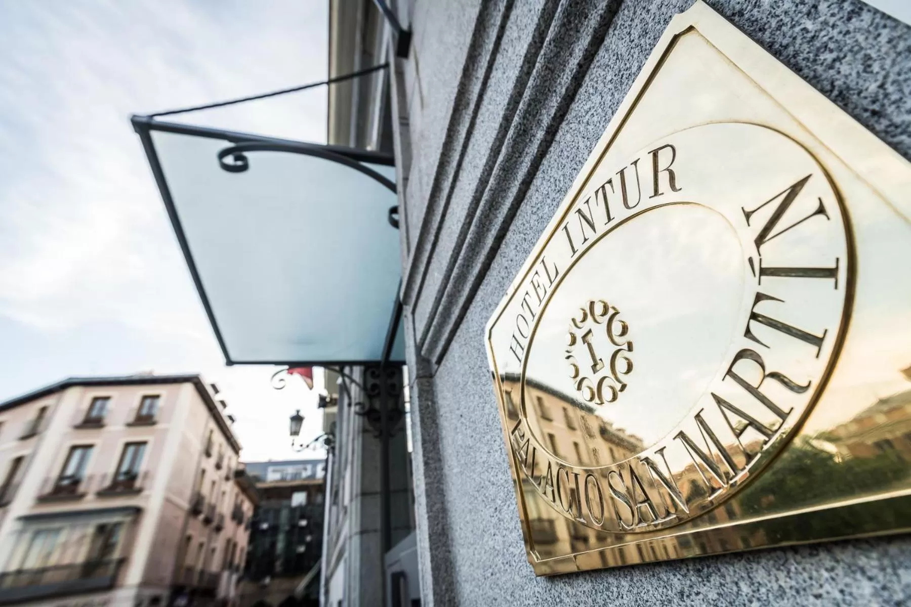 Facade/entrance in Intelier Palacio San Martin