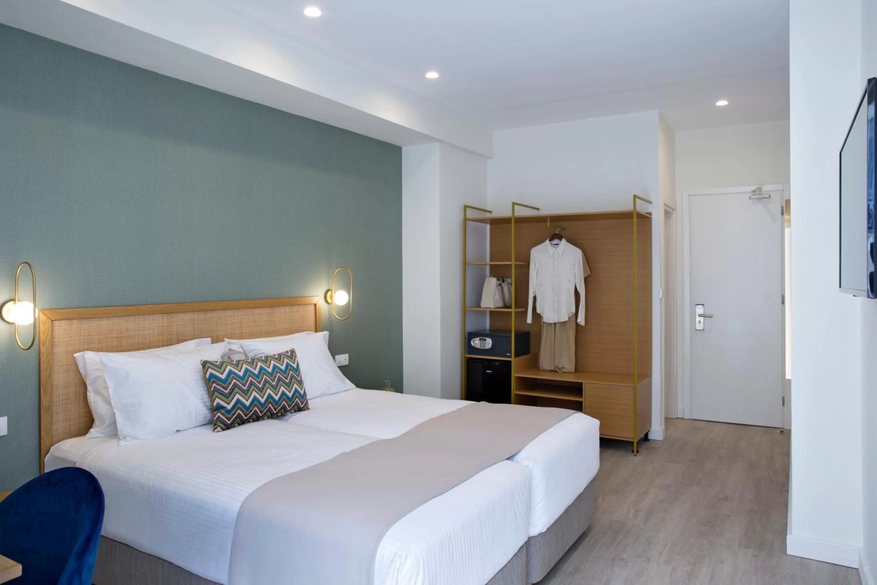 Photo of the whole room, Bed in Hypnos Inn Athens