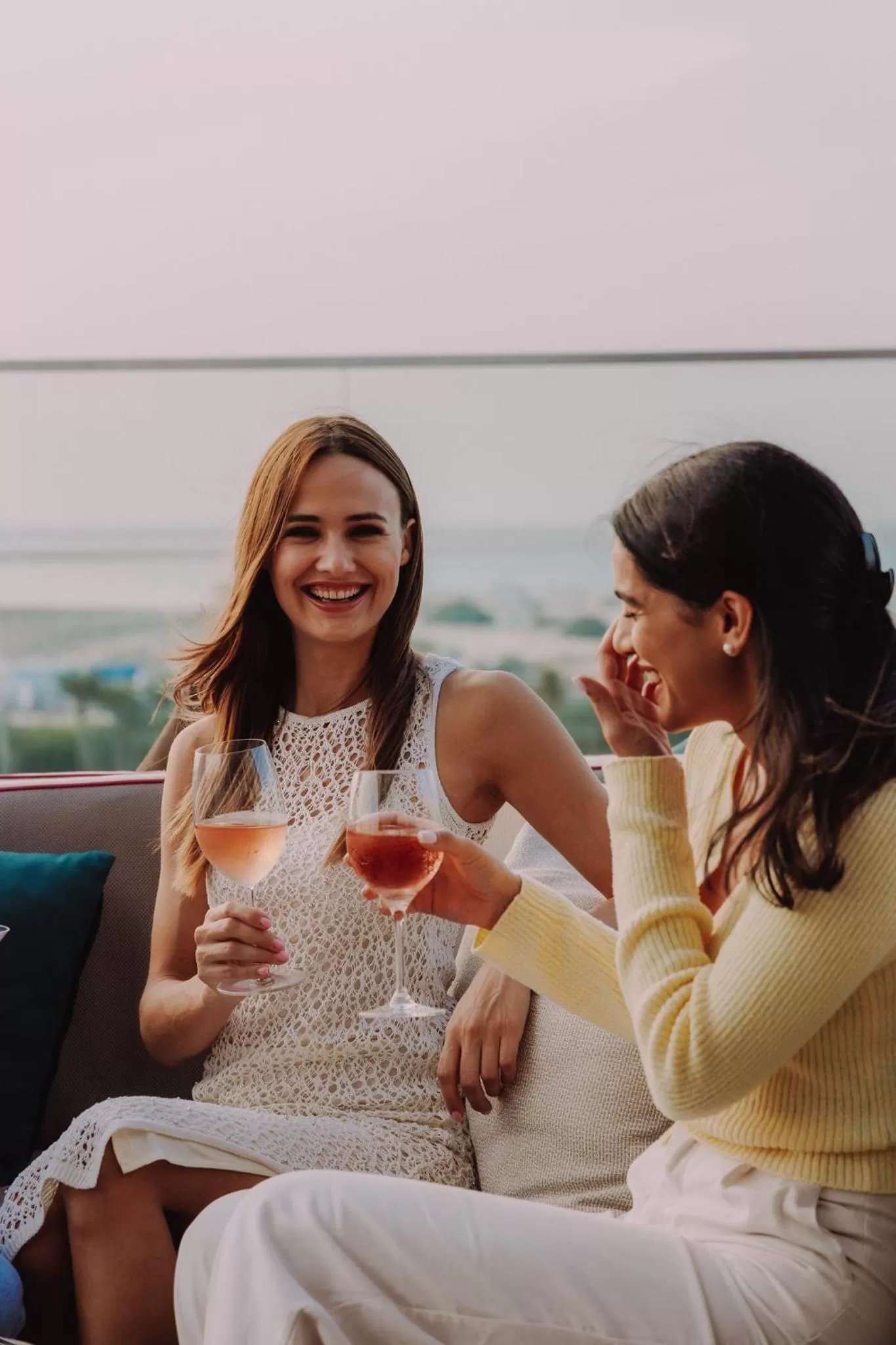 Restaurant/places to eat in JA Lake View Hotel, Dubai