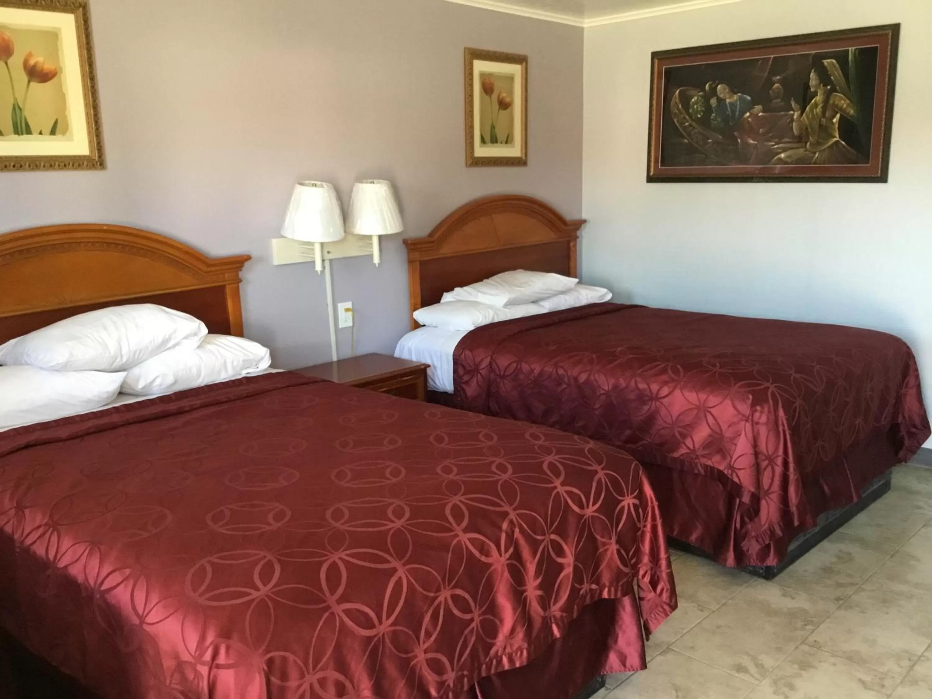 Bedroom, Bed in Budget Inn Plainview