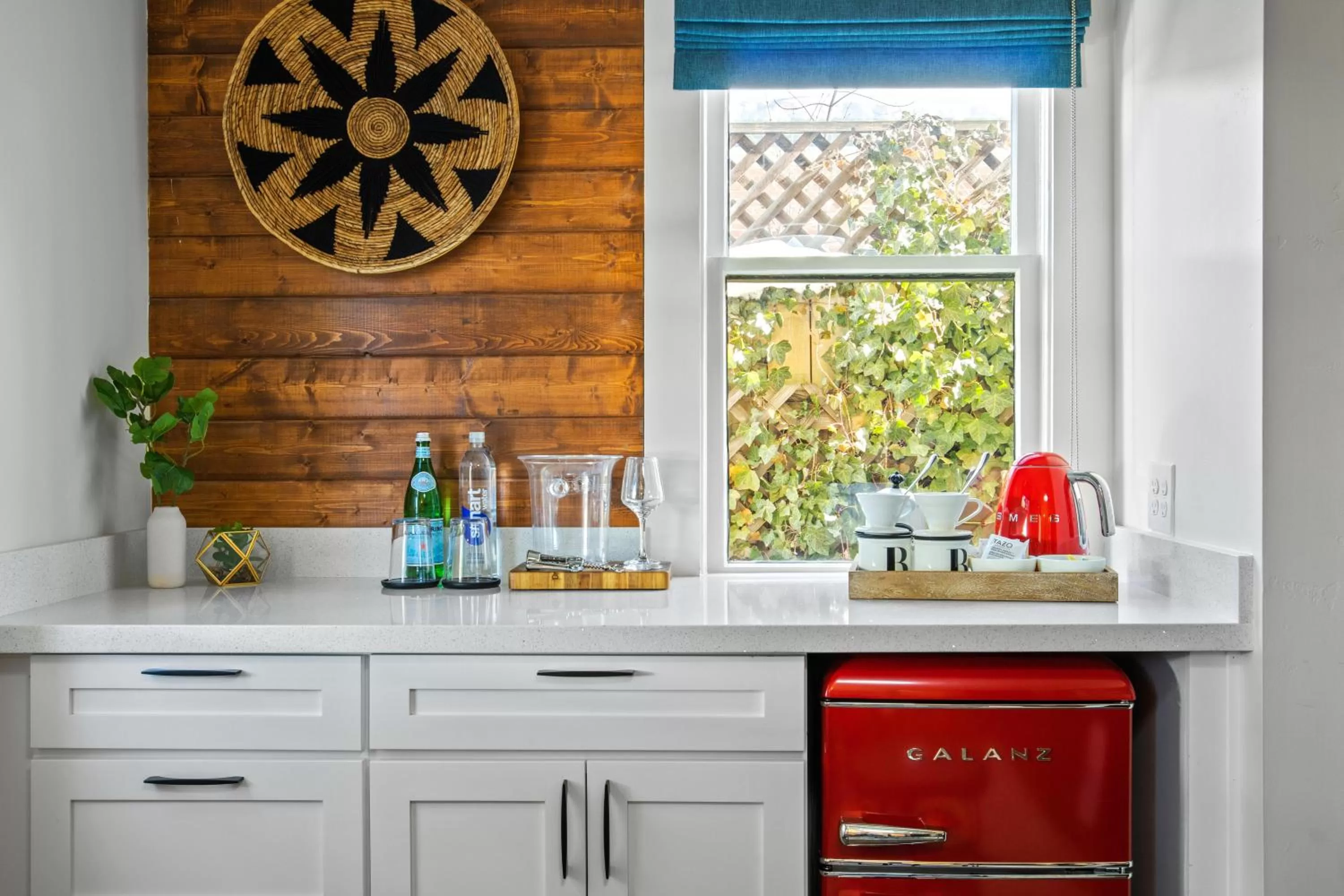 Coffee/tea facilities in Bespoke Inn Flagstaff