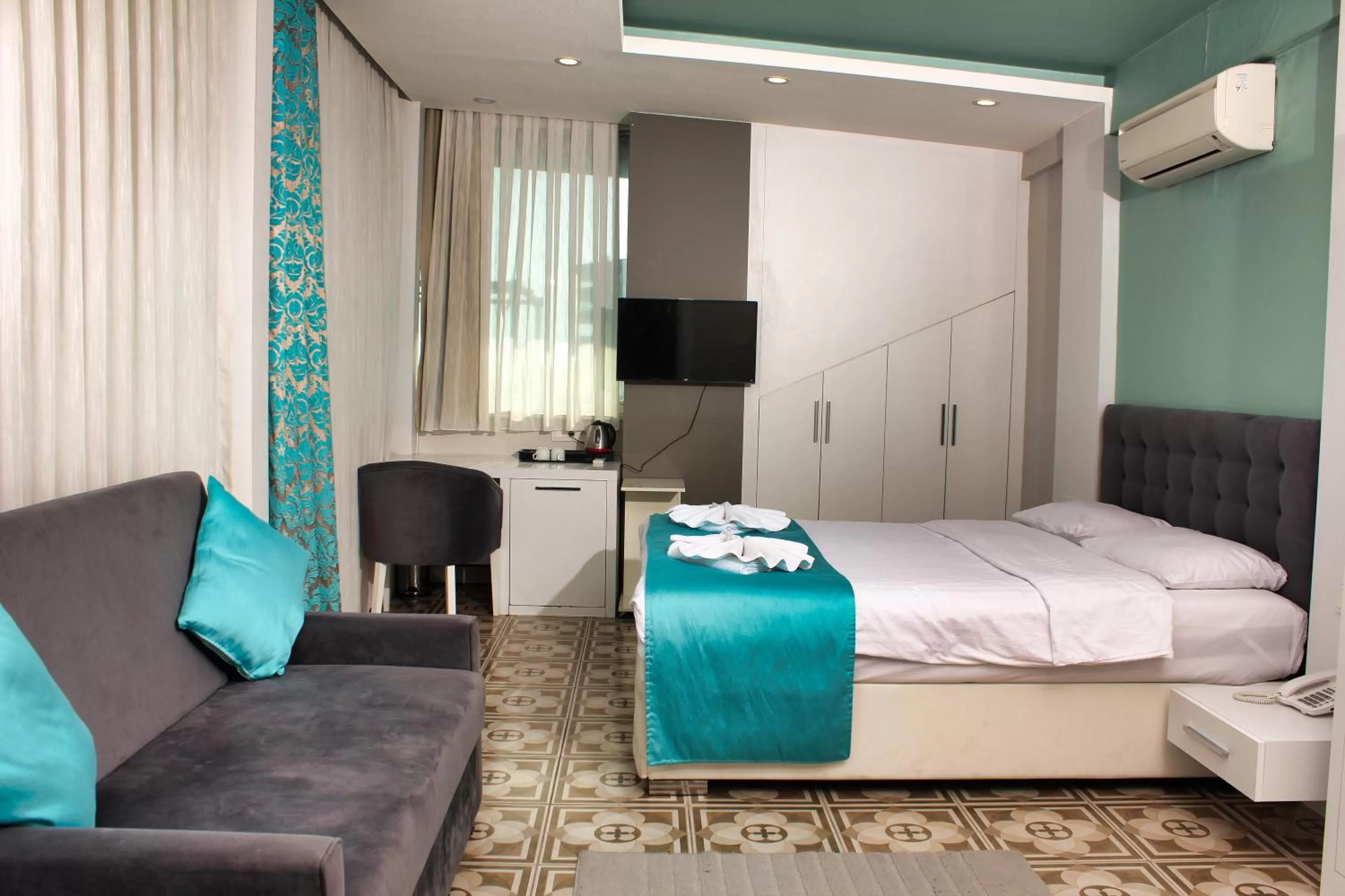 Suite in Berrak Su Hotel