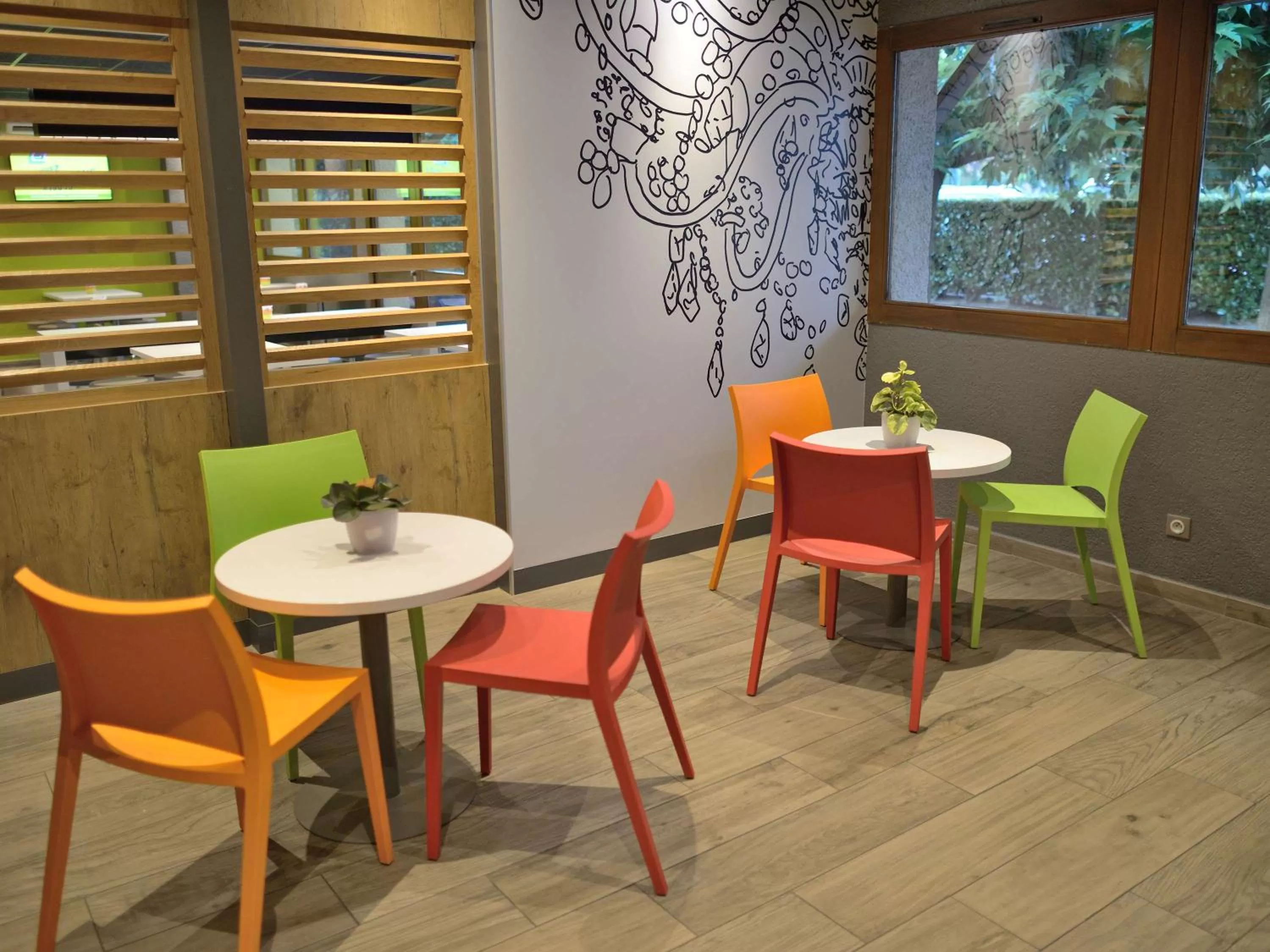 Property building in Ibis Budget Avignon Nord