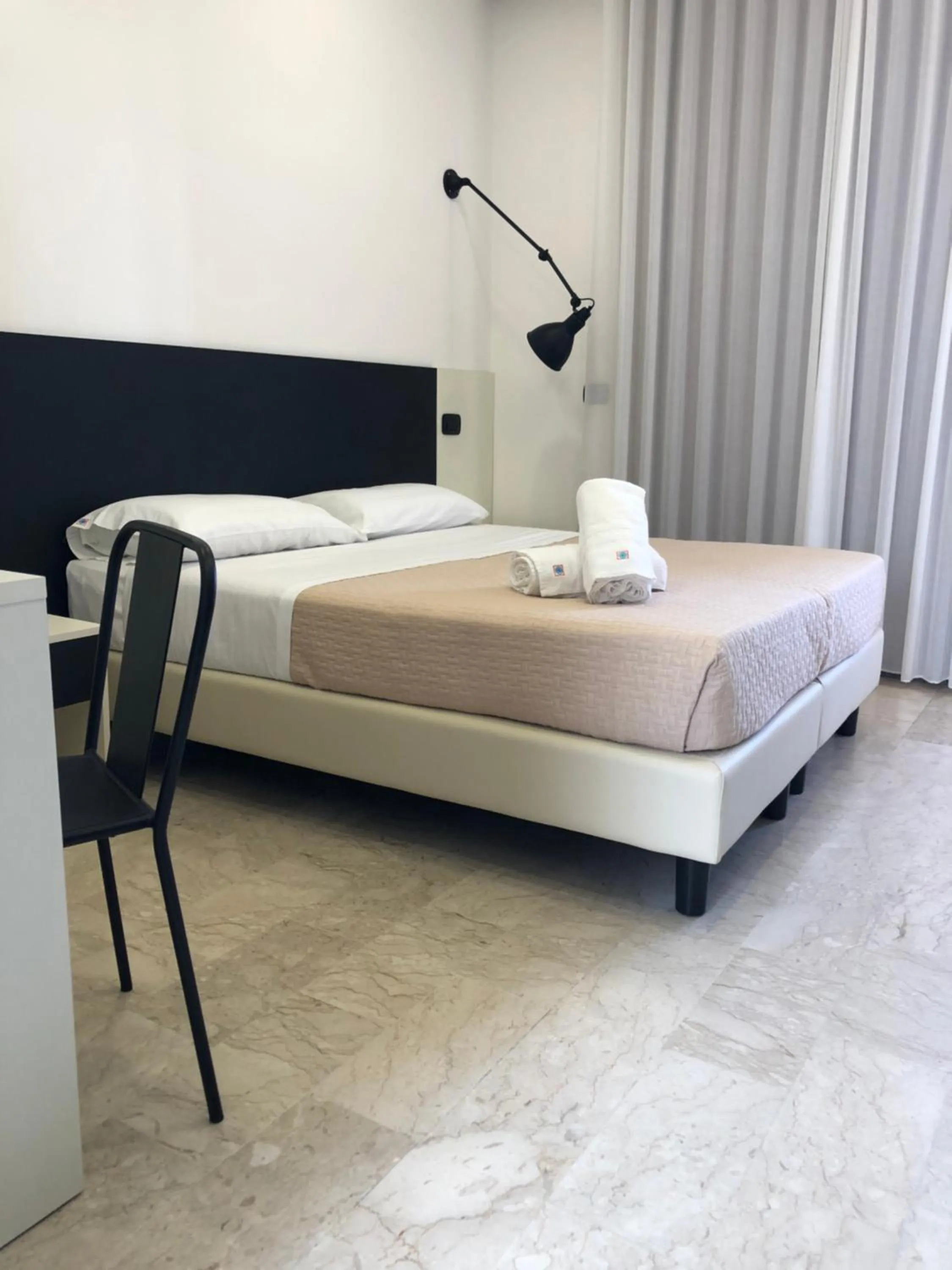 Breakfast, Bed in Albergo Milazzo Inn AiMori