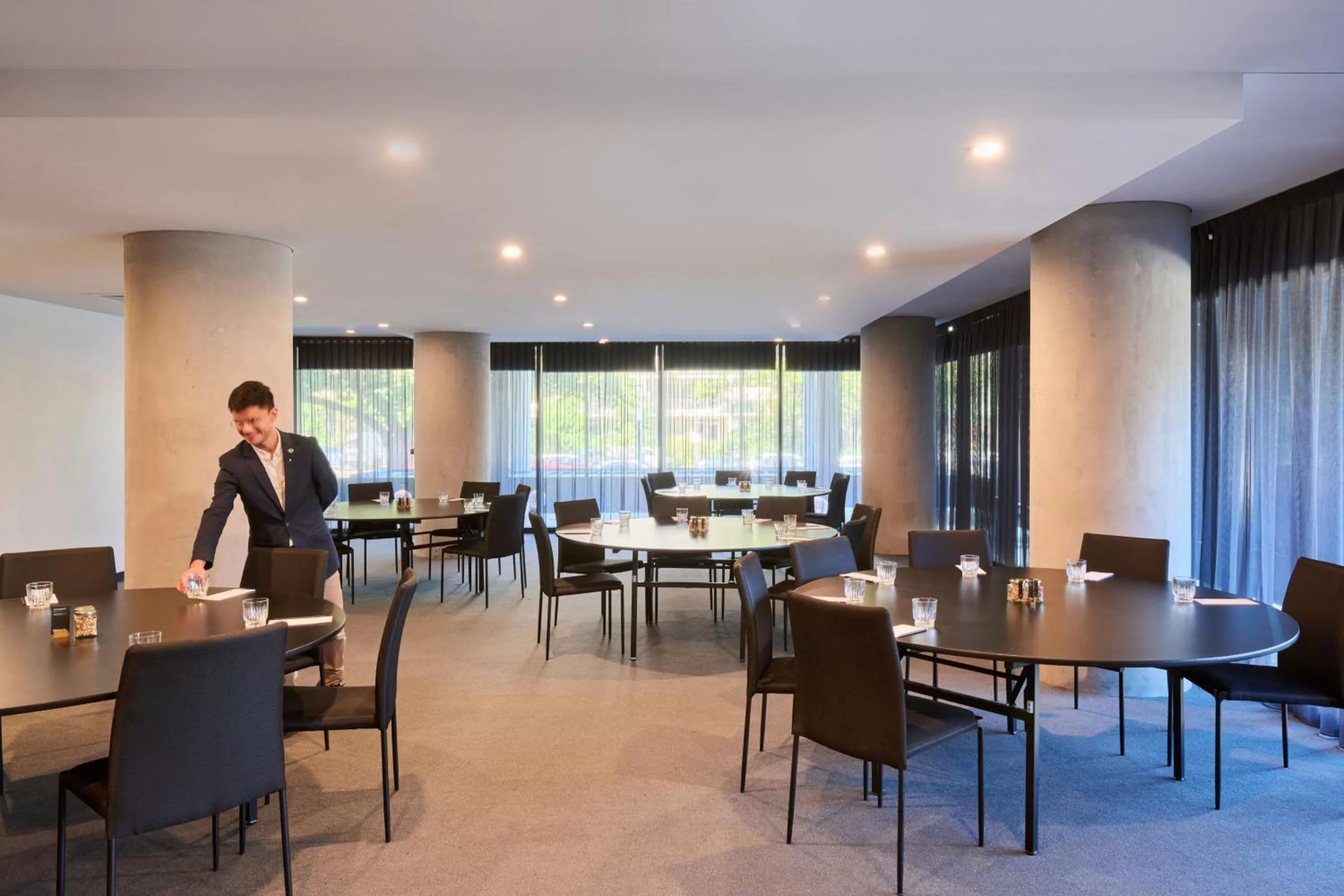 Meeting/conference room in Midnight Hotel, Autograph Collection