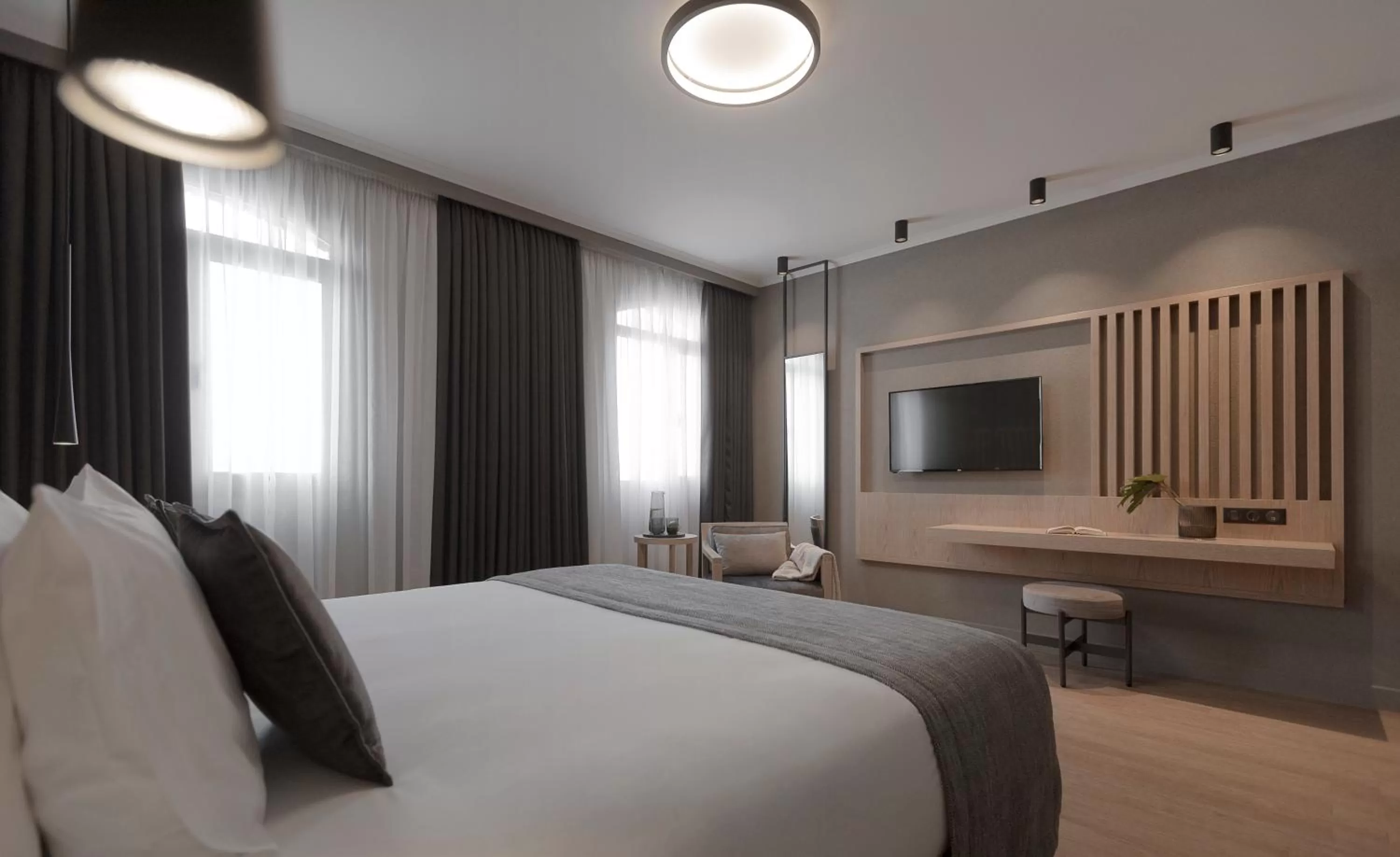 Bed in Porto Palace Hotel Thessaloniki