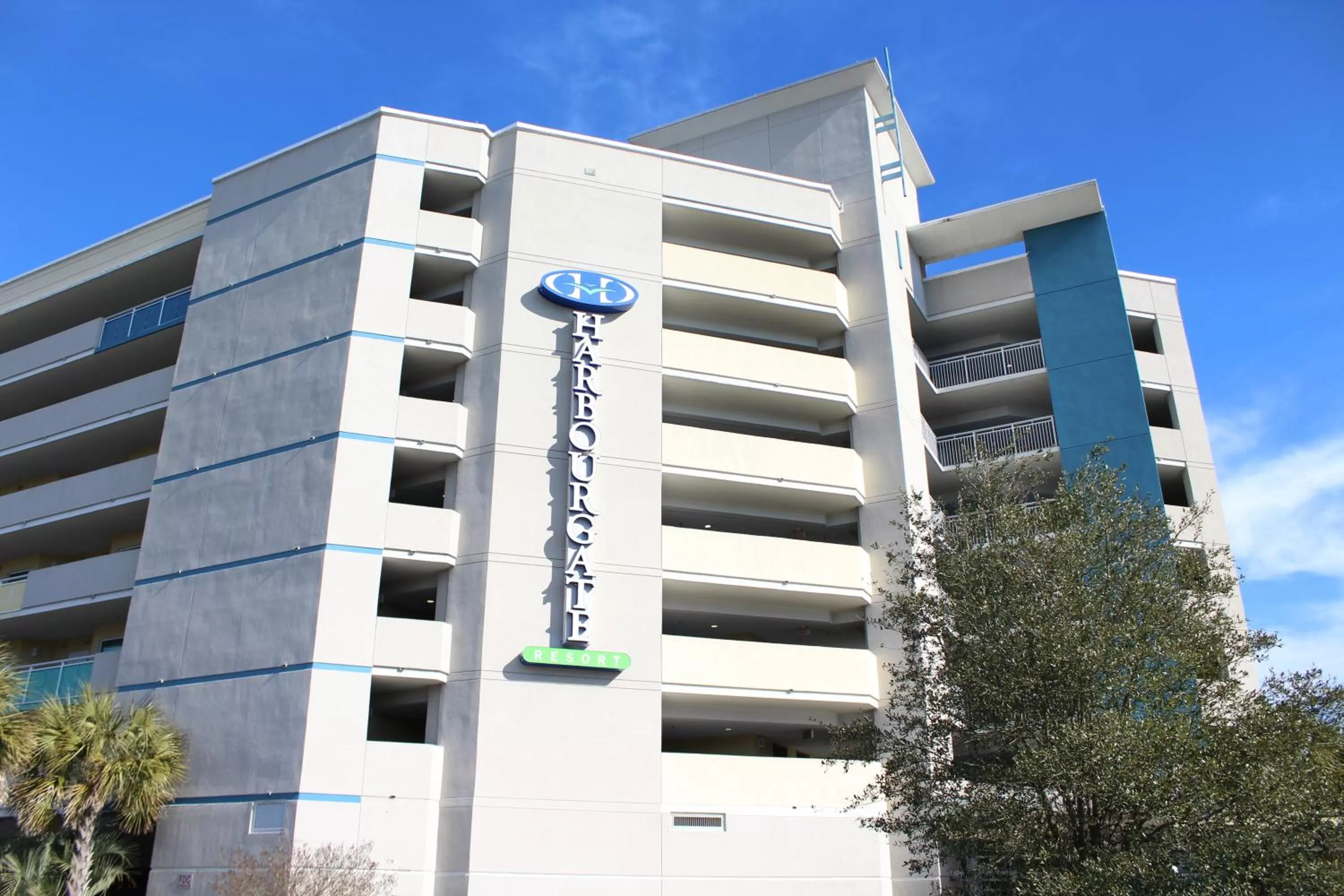 Facade/entrance, Property Building in Harbourgate Marina Club