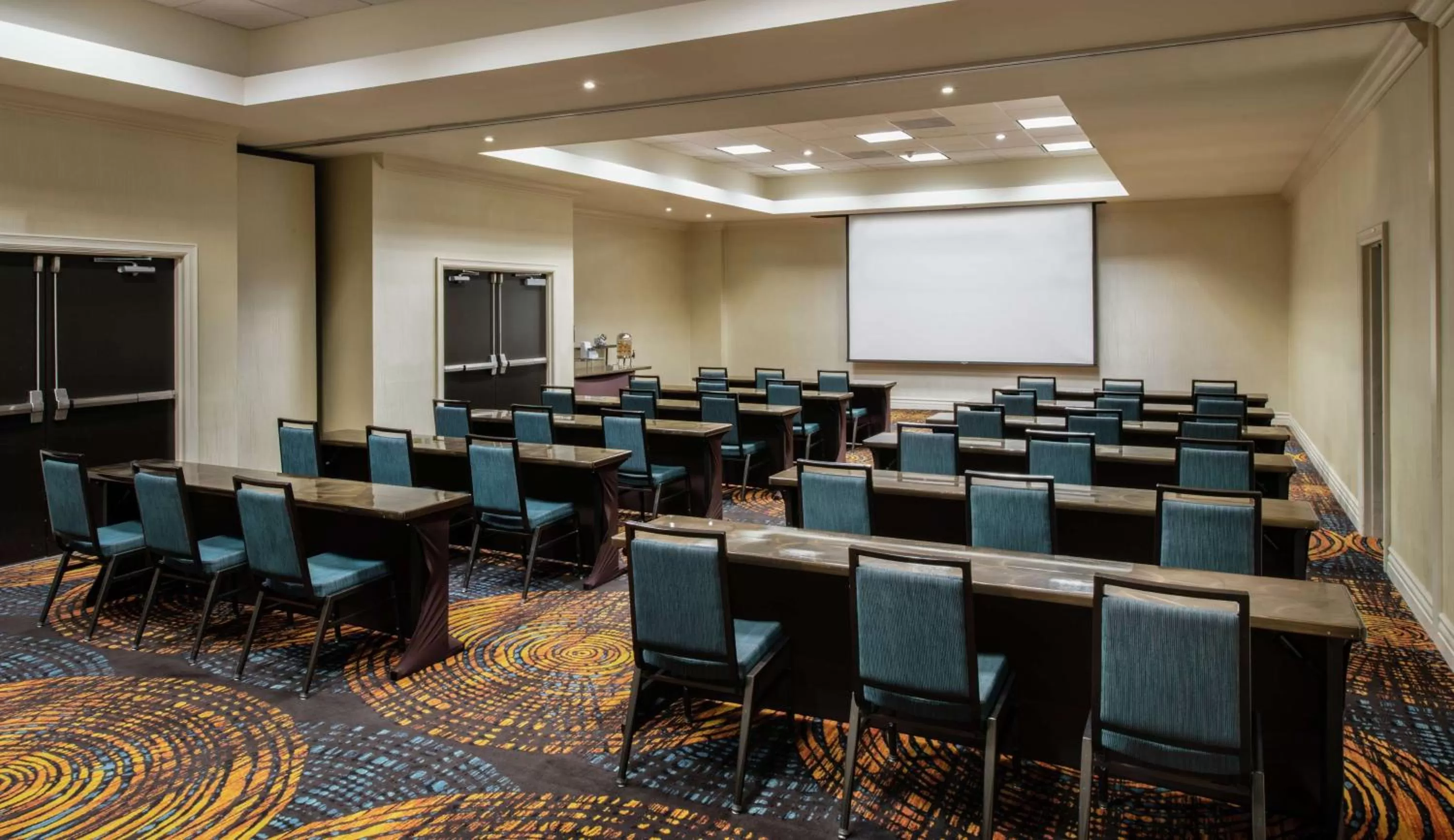 Meeting/conference room in Embassy Suites by Hilton Walnut Creek
