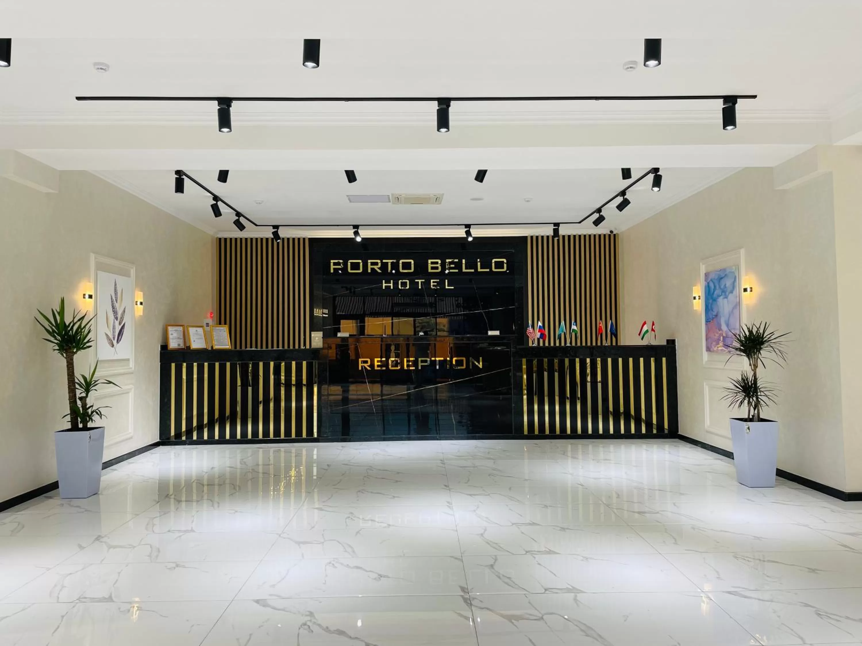 Lobby or reception in Porto Bello Hotel