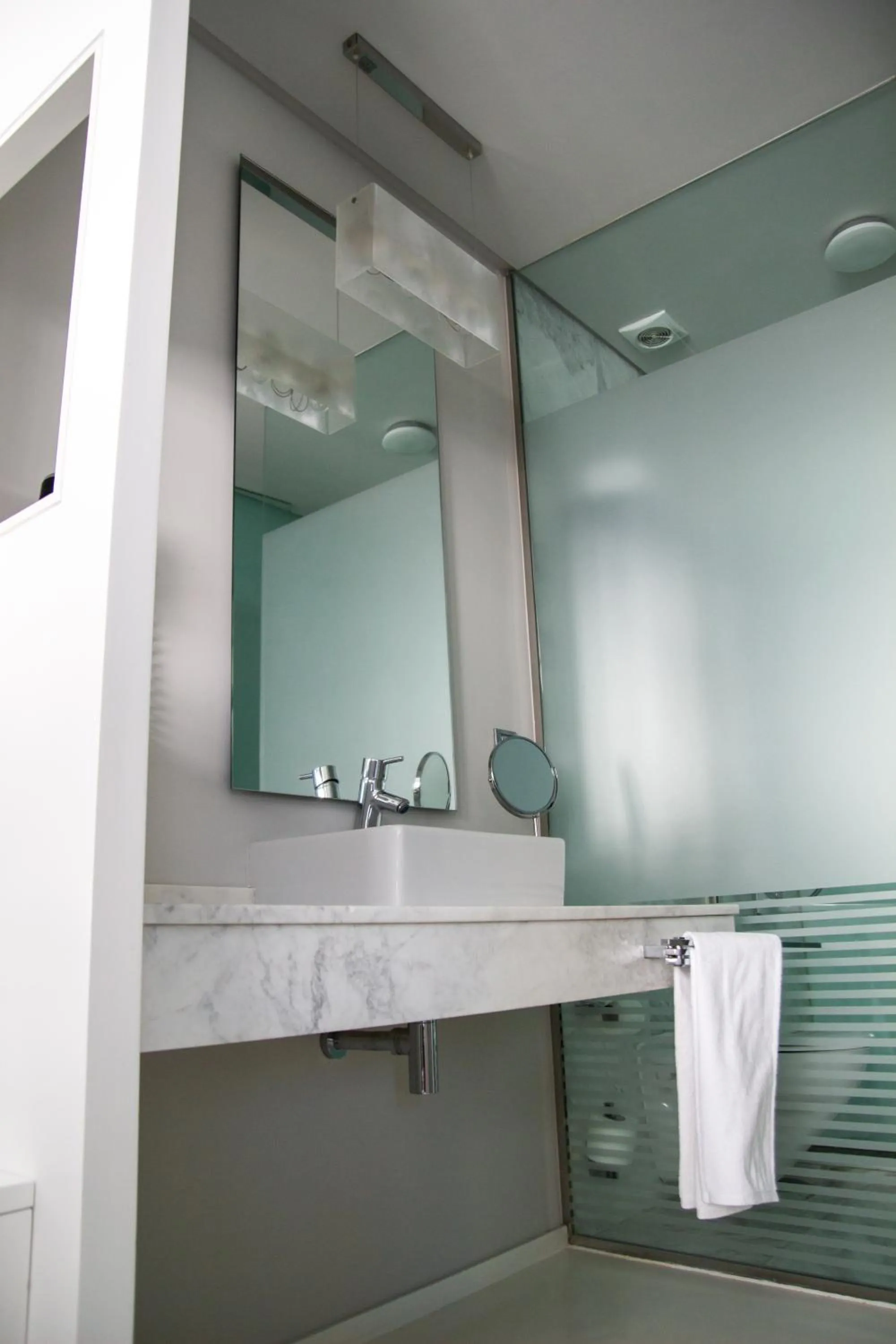 Bathroom in Hotel America Vigo