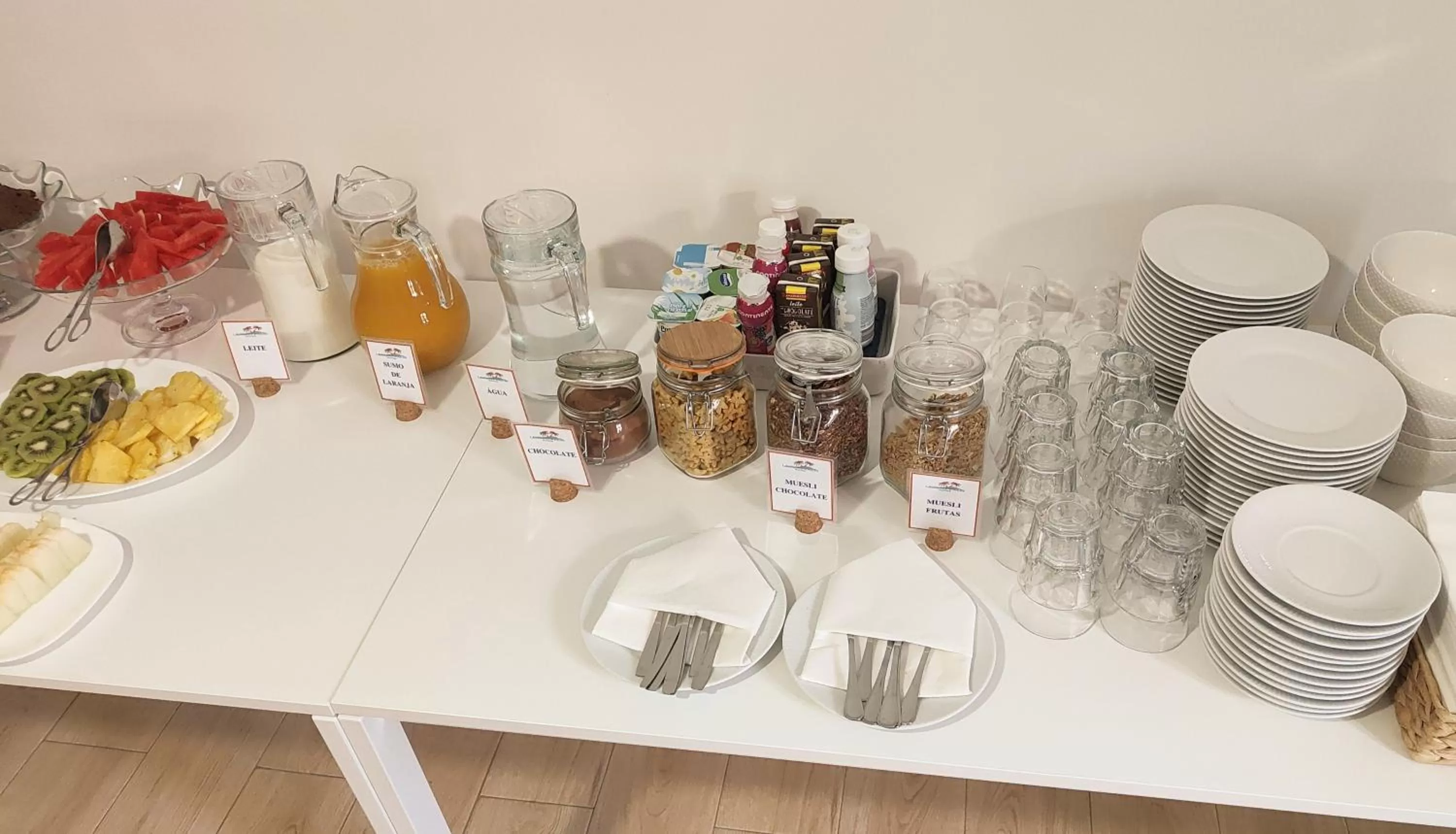 Breakfast in Luxury Palm Suites