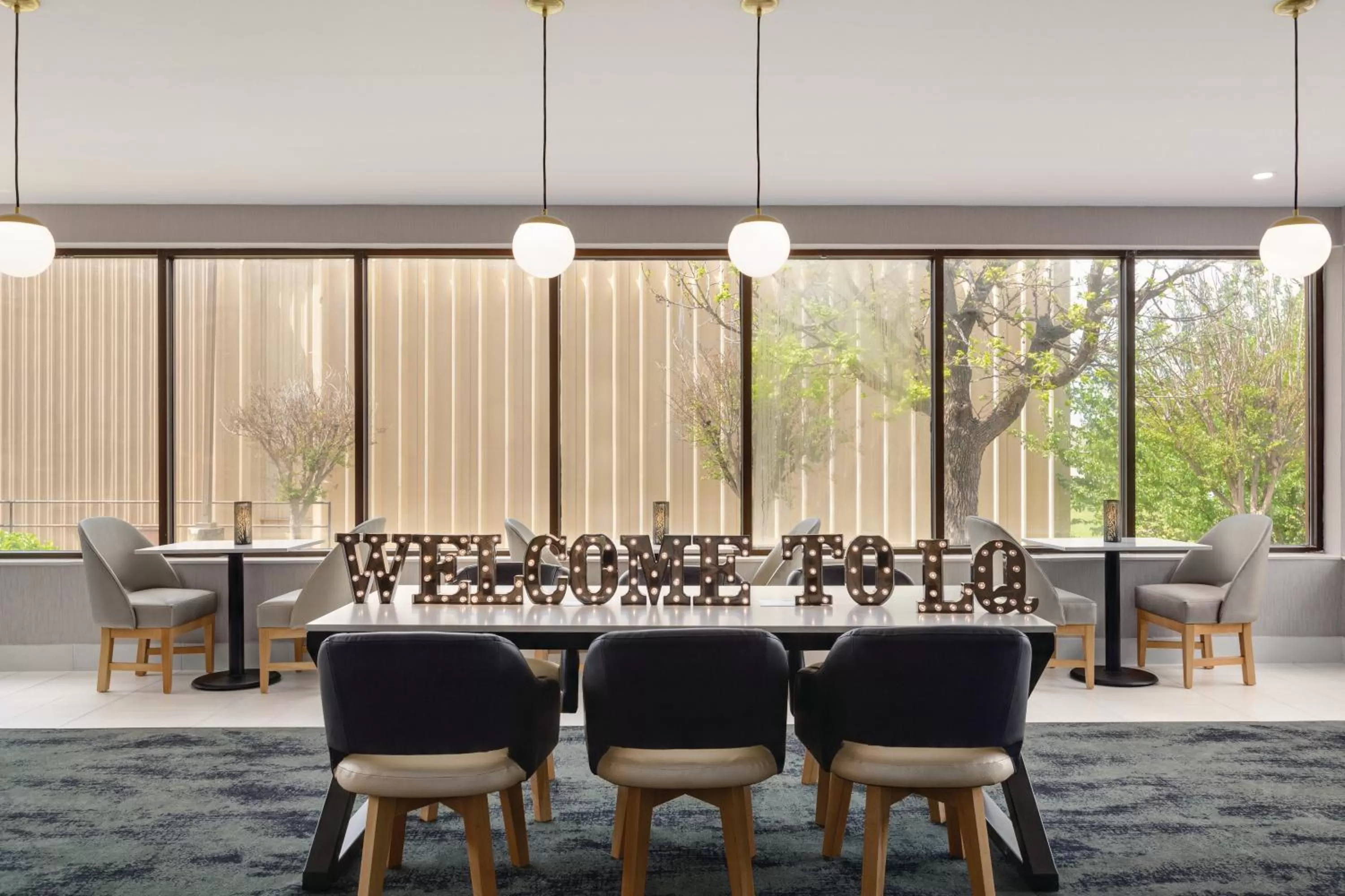 Breakfast in La Quinta inn & suites by Wyndham Dothan