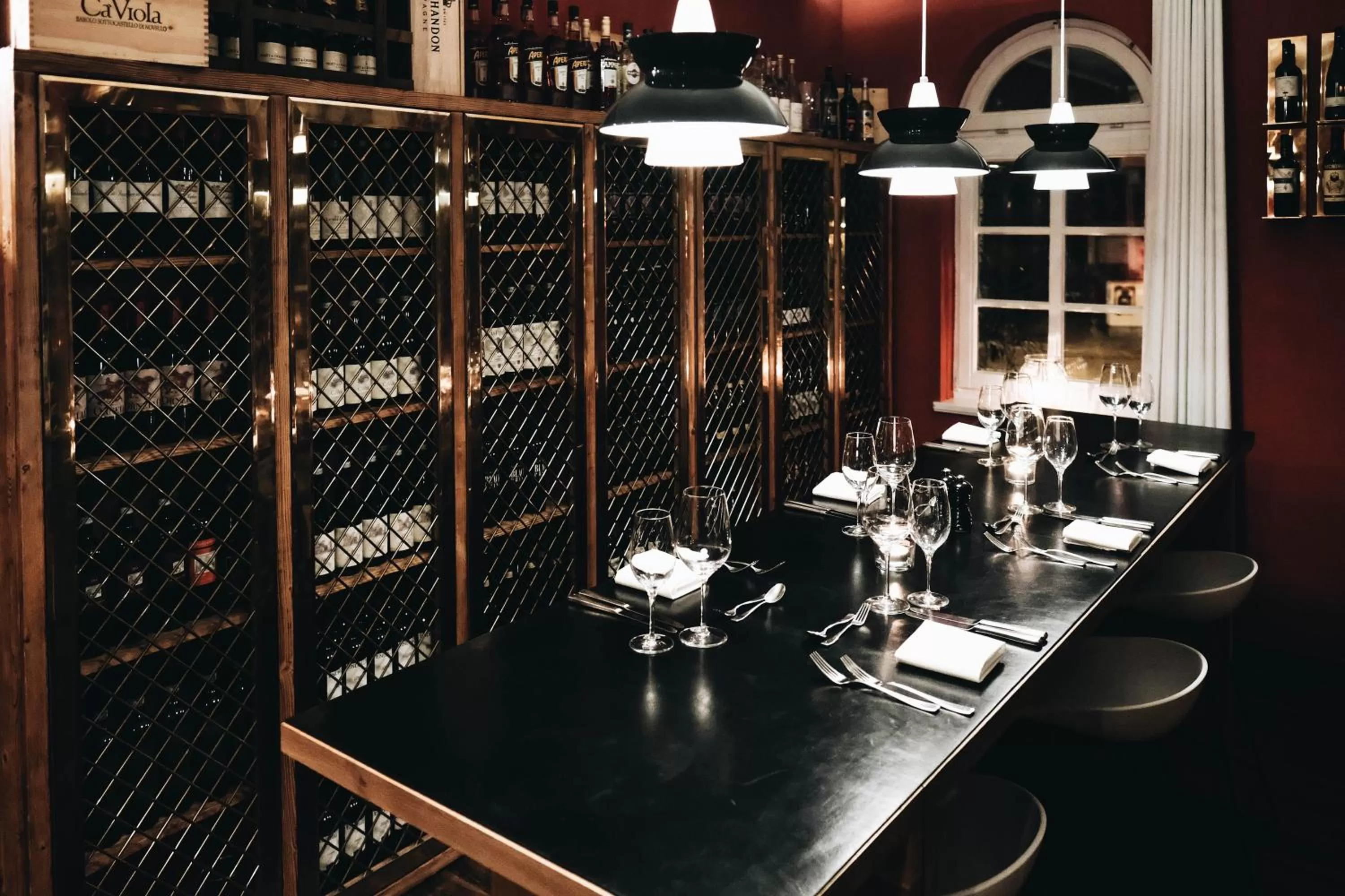 Restaurant/places to eat in Achtender