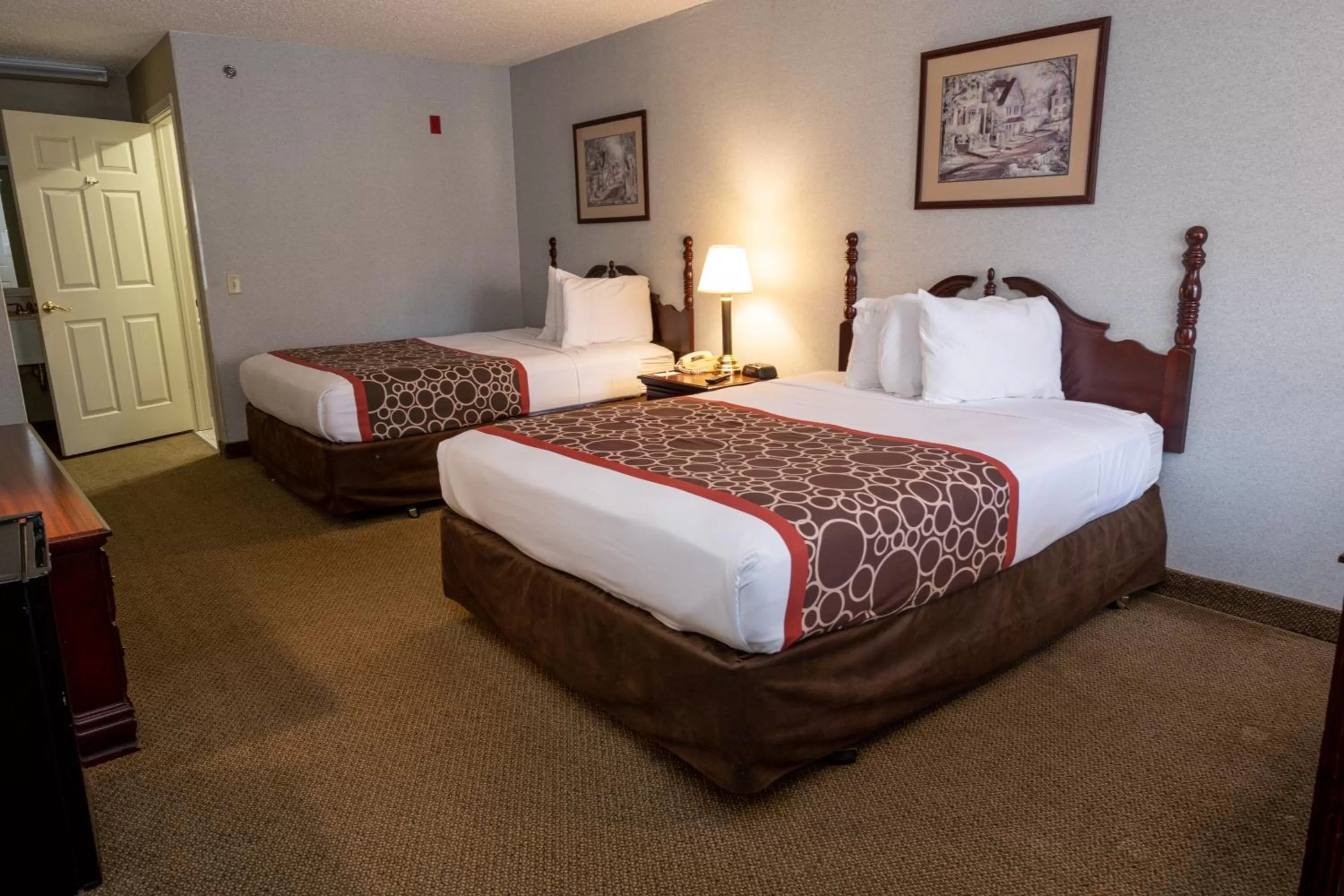 Photo of the whole room, Bed in Hilltop Inn & Suites, near Foxwoods Casino