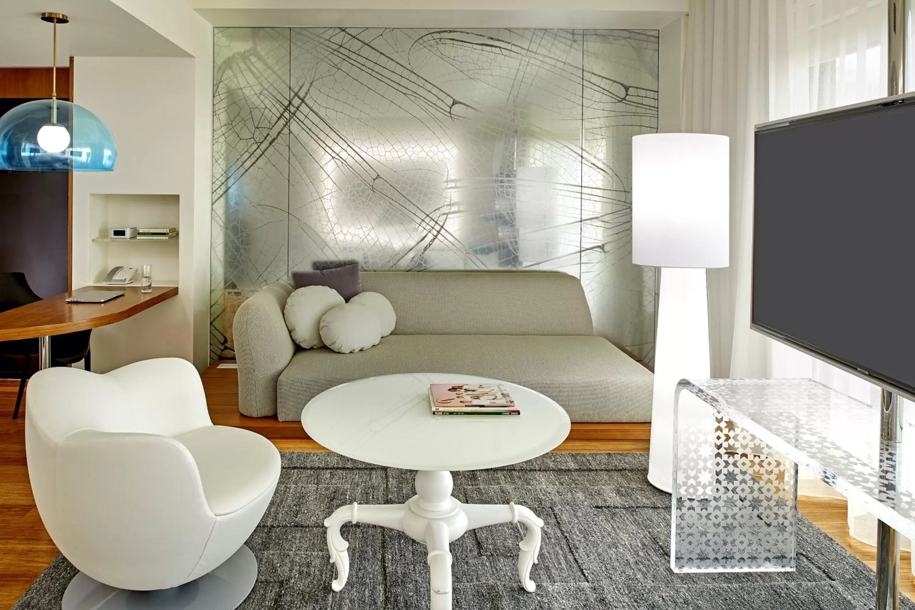 Living room in Mondrian Los Angeles