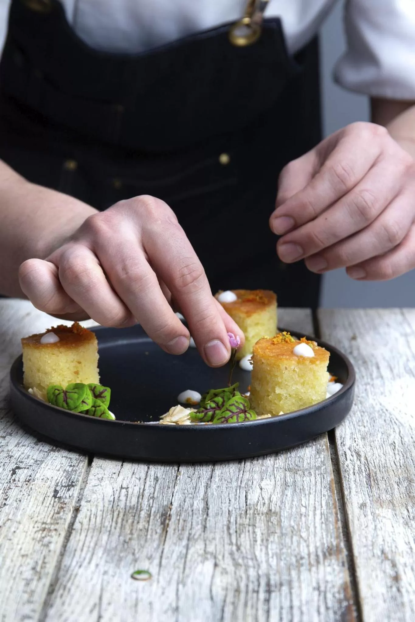 Restaurant/places to eat in EXchange Hotel Vancouver