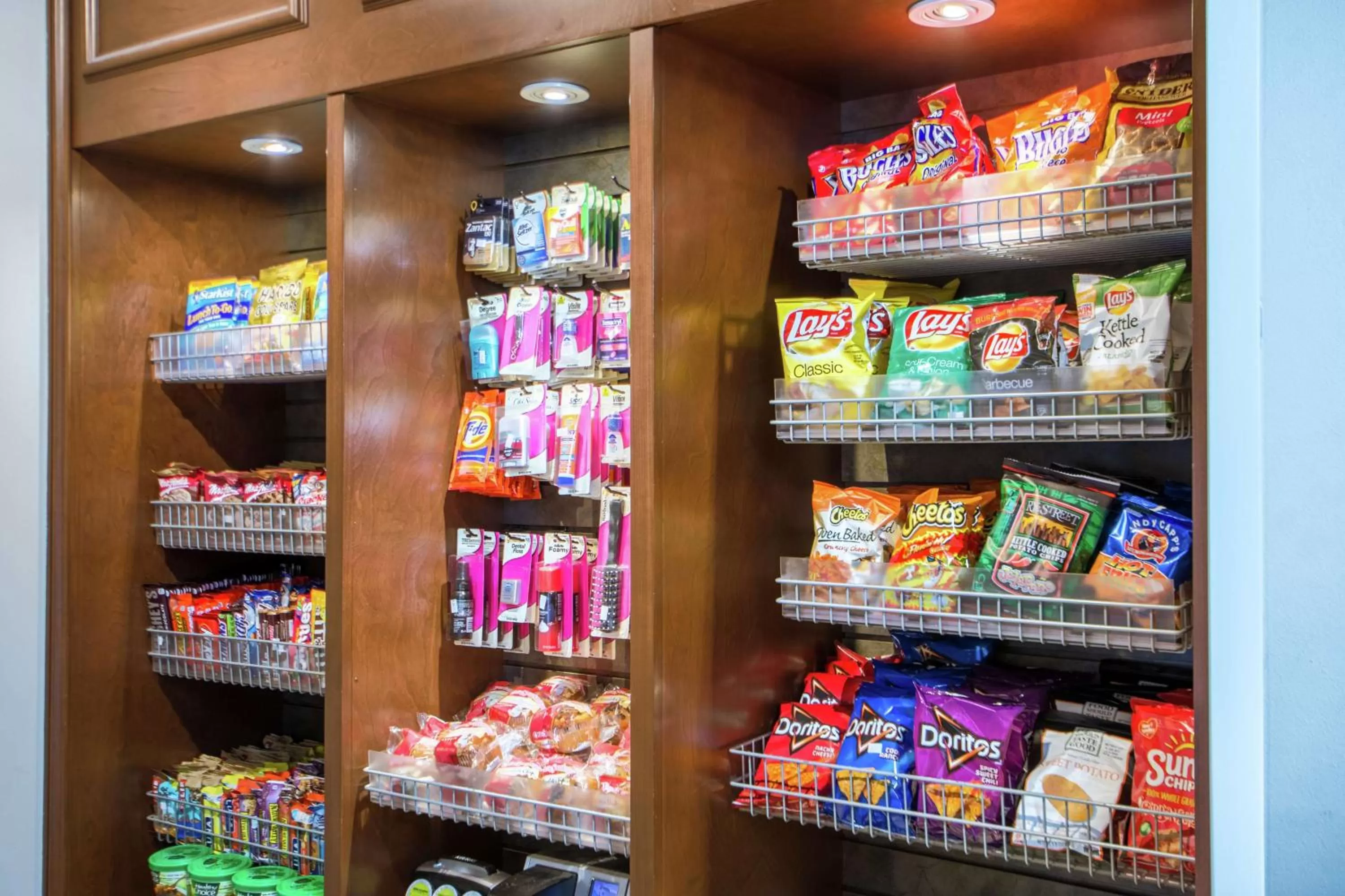 Restaurant/places to eat in Hilton Garden Inn Independence