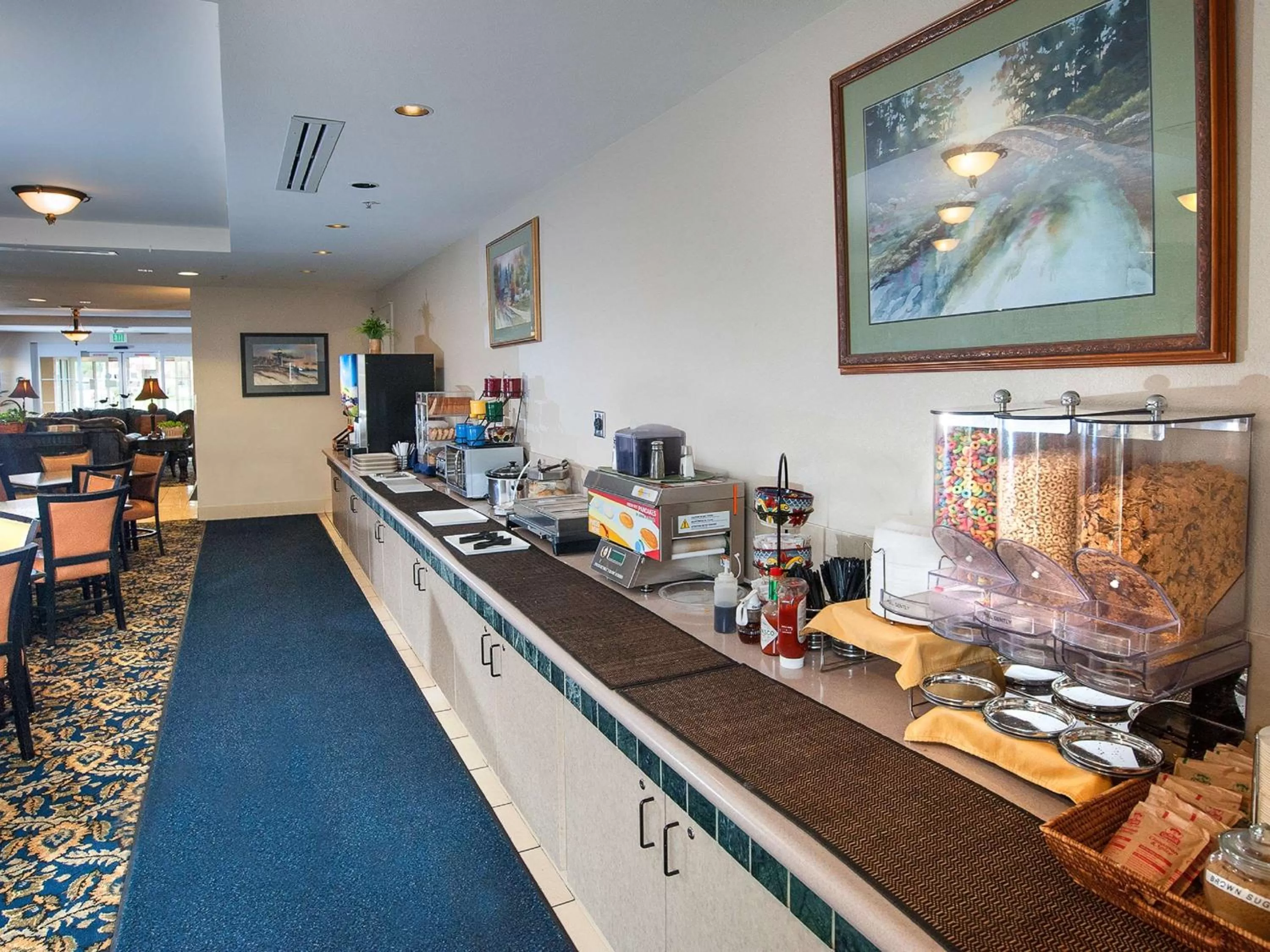 Restaurant/places to eat in SureStay Plus Hotel by Best Western Billings
