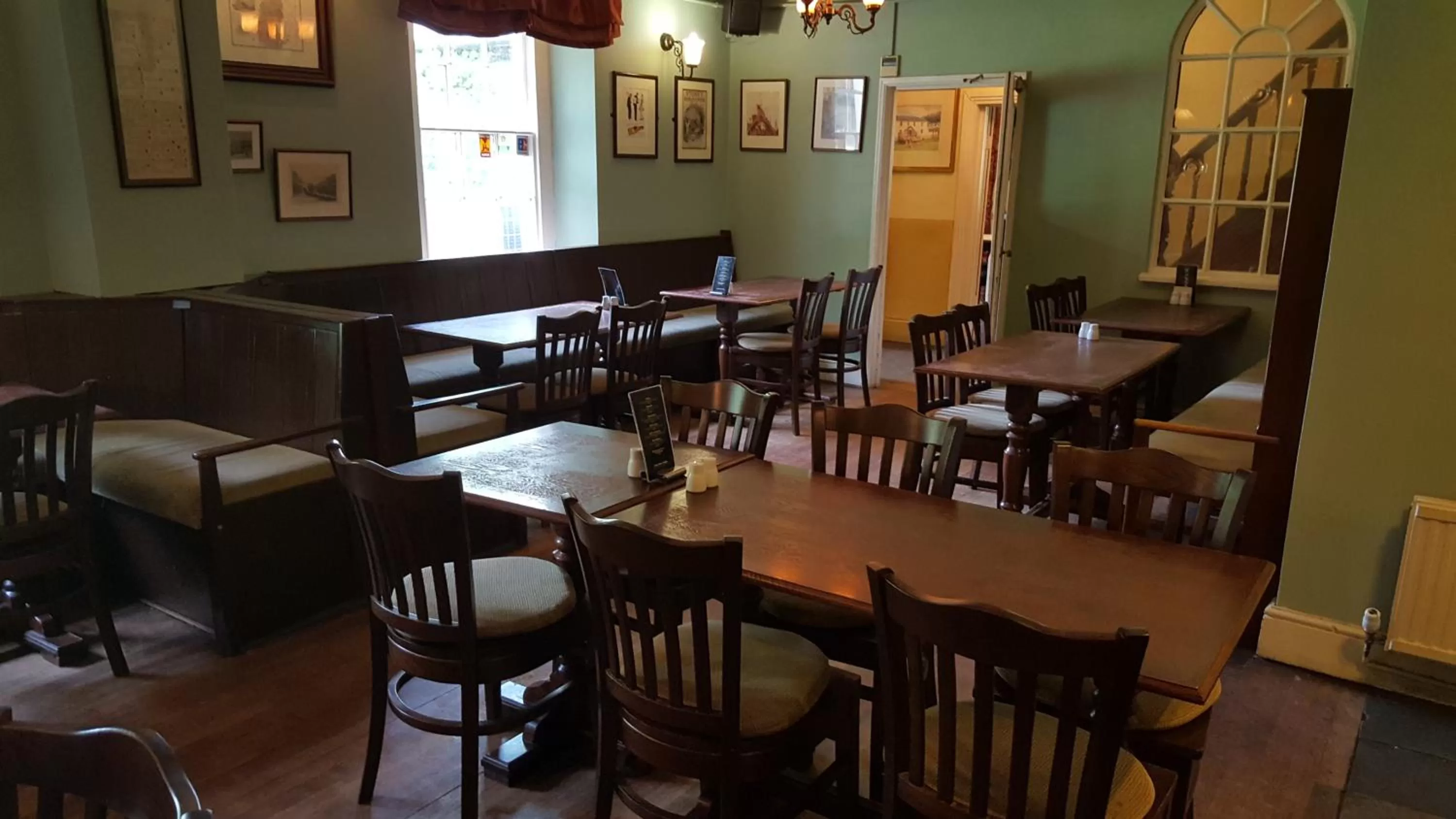 Lounge or bar in Nant Ddu Lodge Hotel & Spa