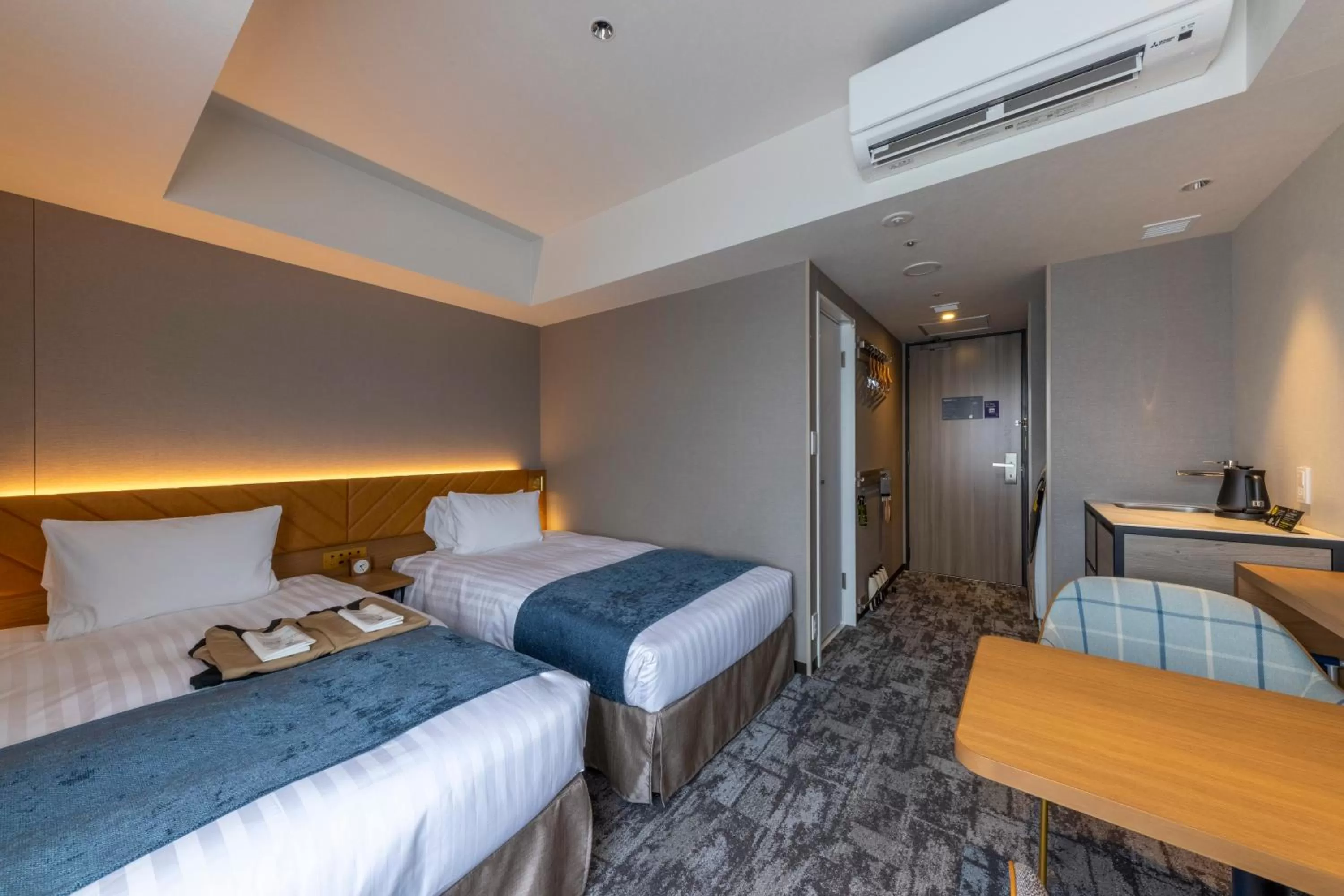 Photo of the whole room, Bed in Tokyu Stay Hakodate Asaichi Akarinoyu