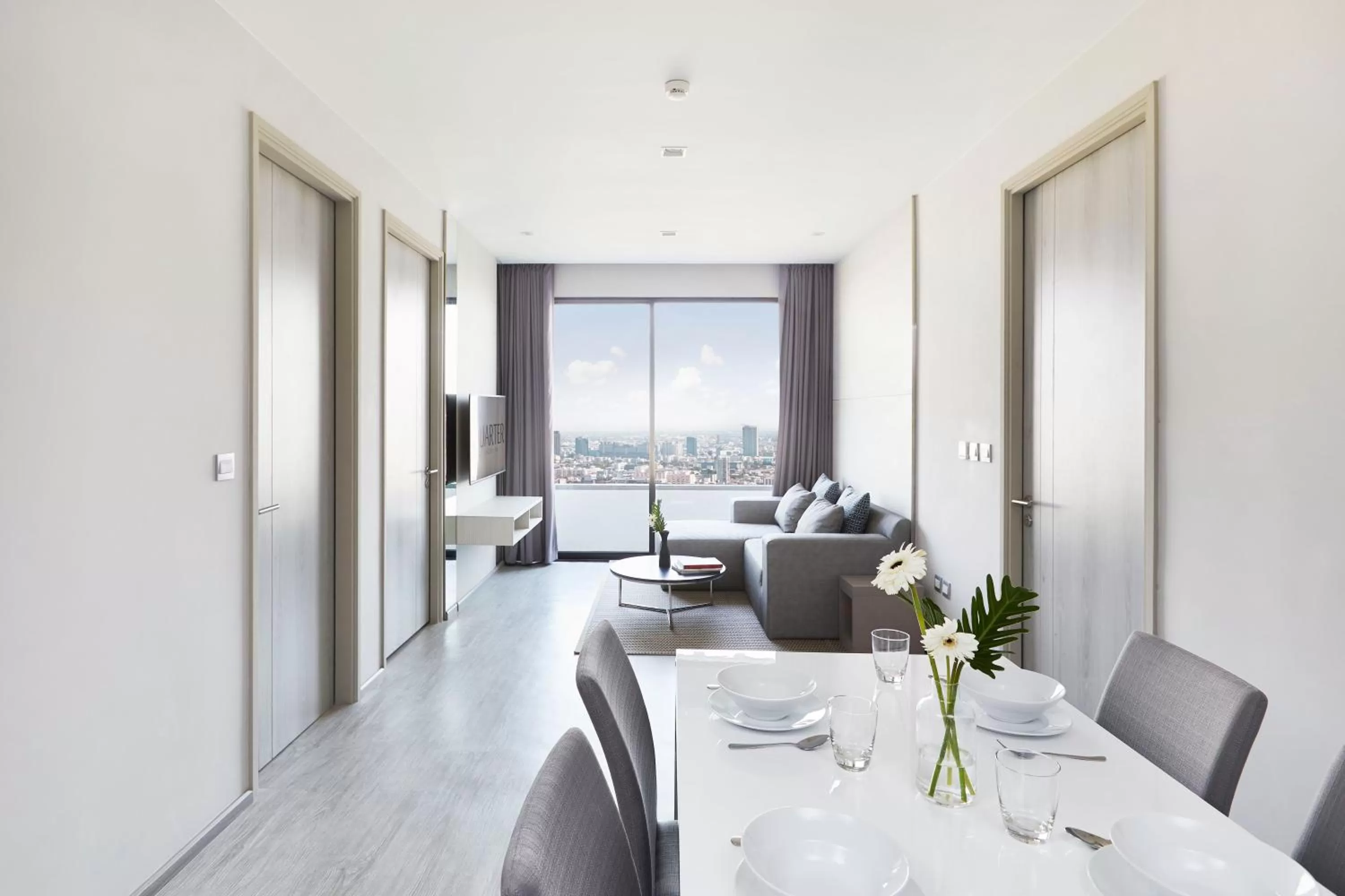 Living room in The Quarter Ari by UHG