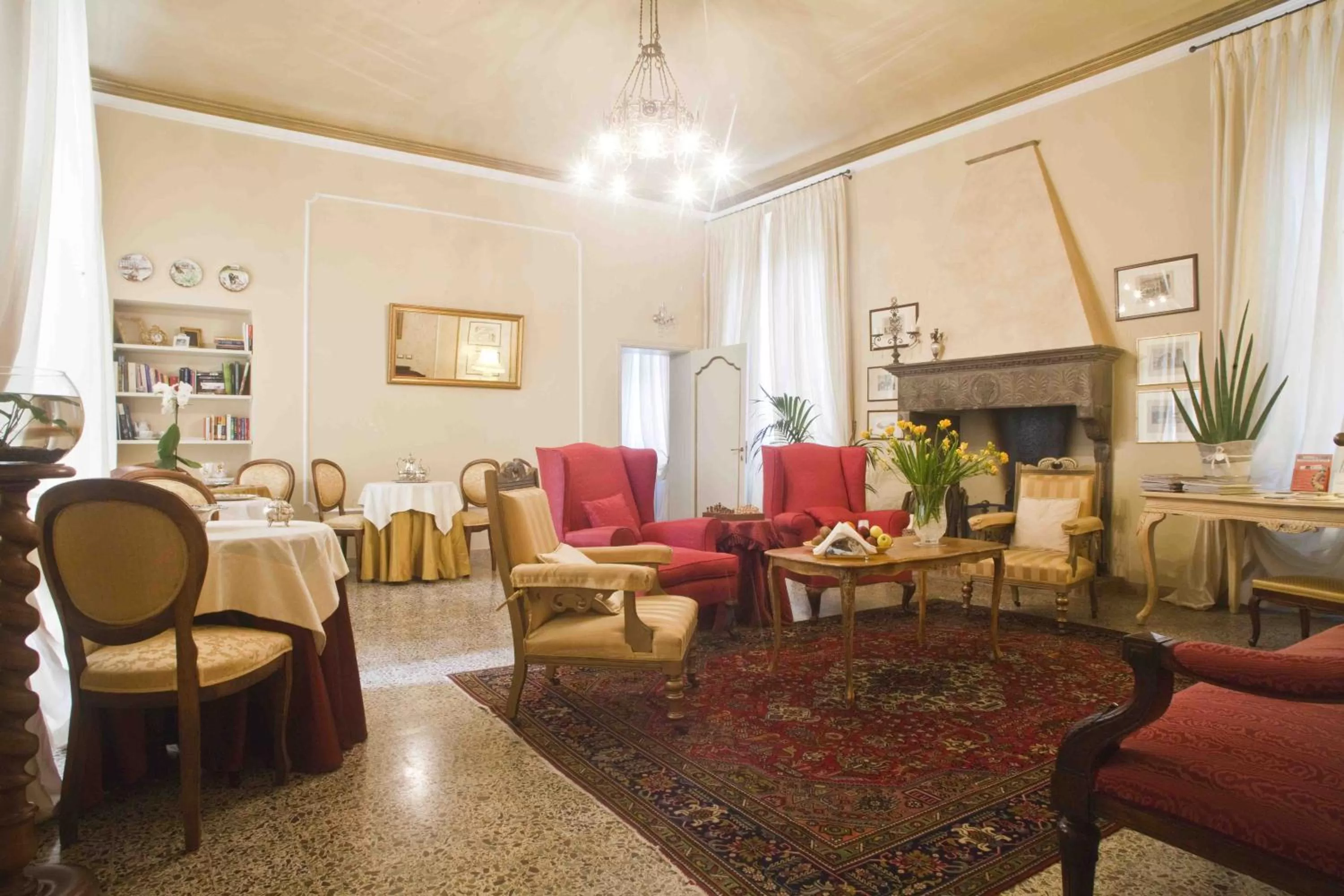 Communal lounge/ TV room, Seating Area in Relais San Lorenzo