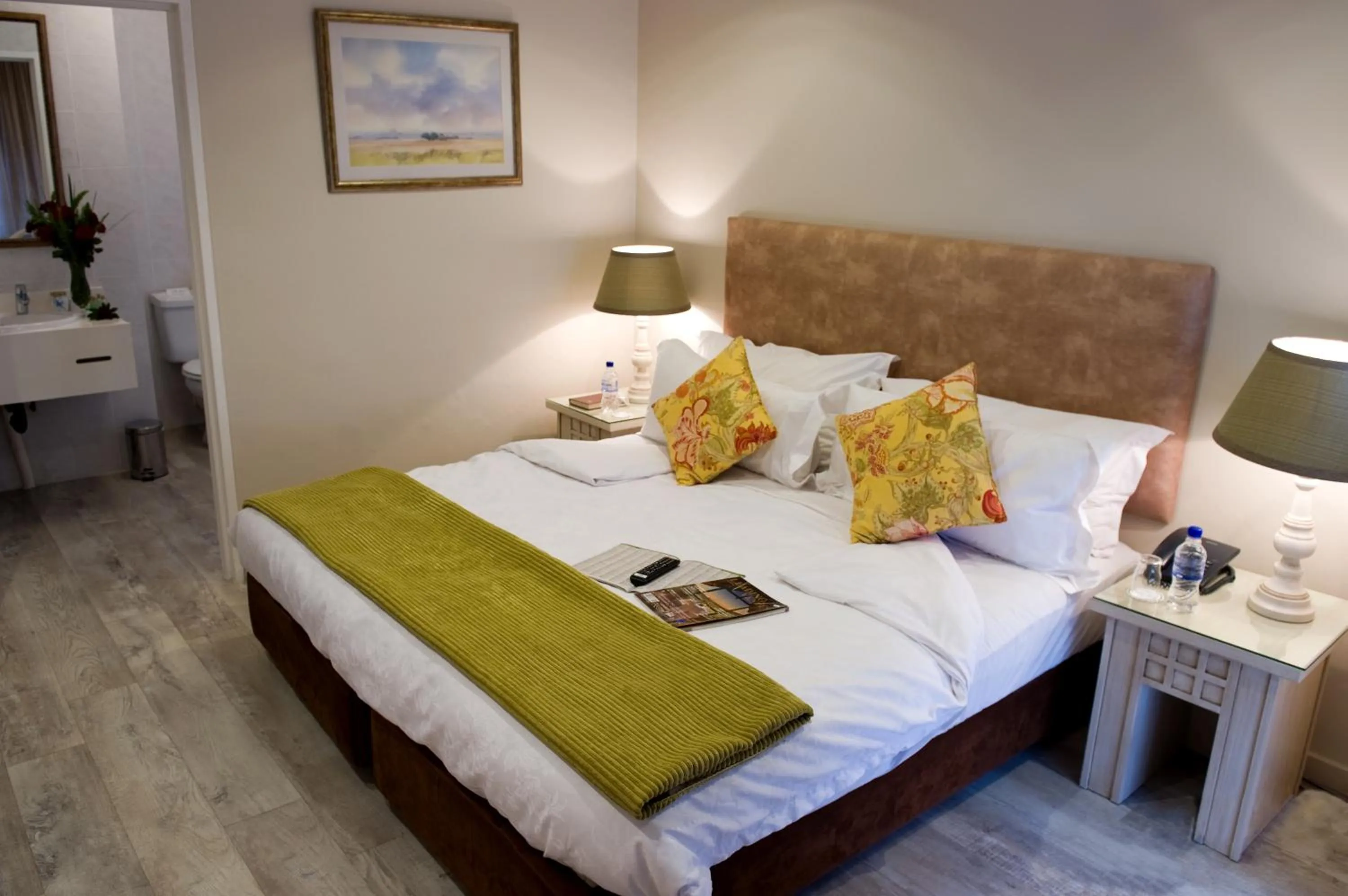 Bathroom, Bed in CedarWoods of Sandton