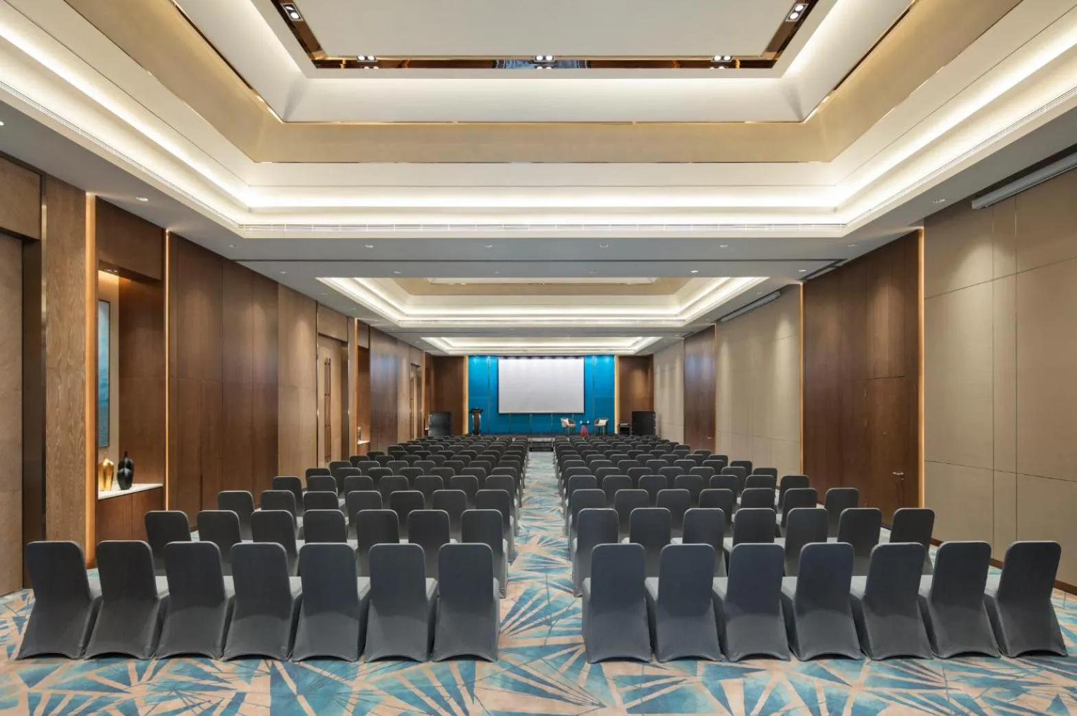 Meeting/conference room in Hilton Garden Inn Sanya