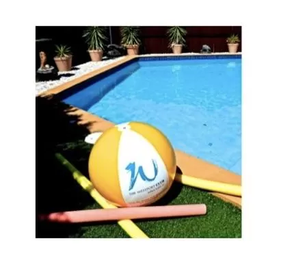 Swimming pool in Port O'Call Motel