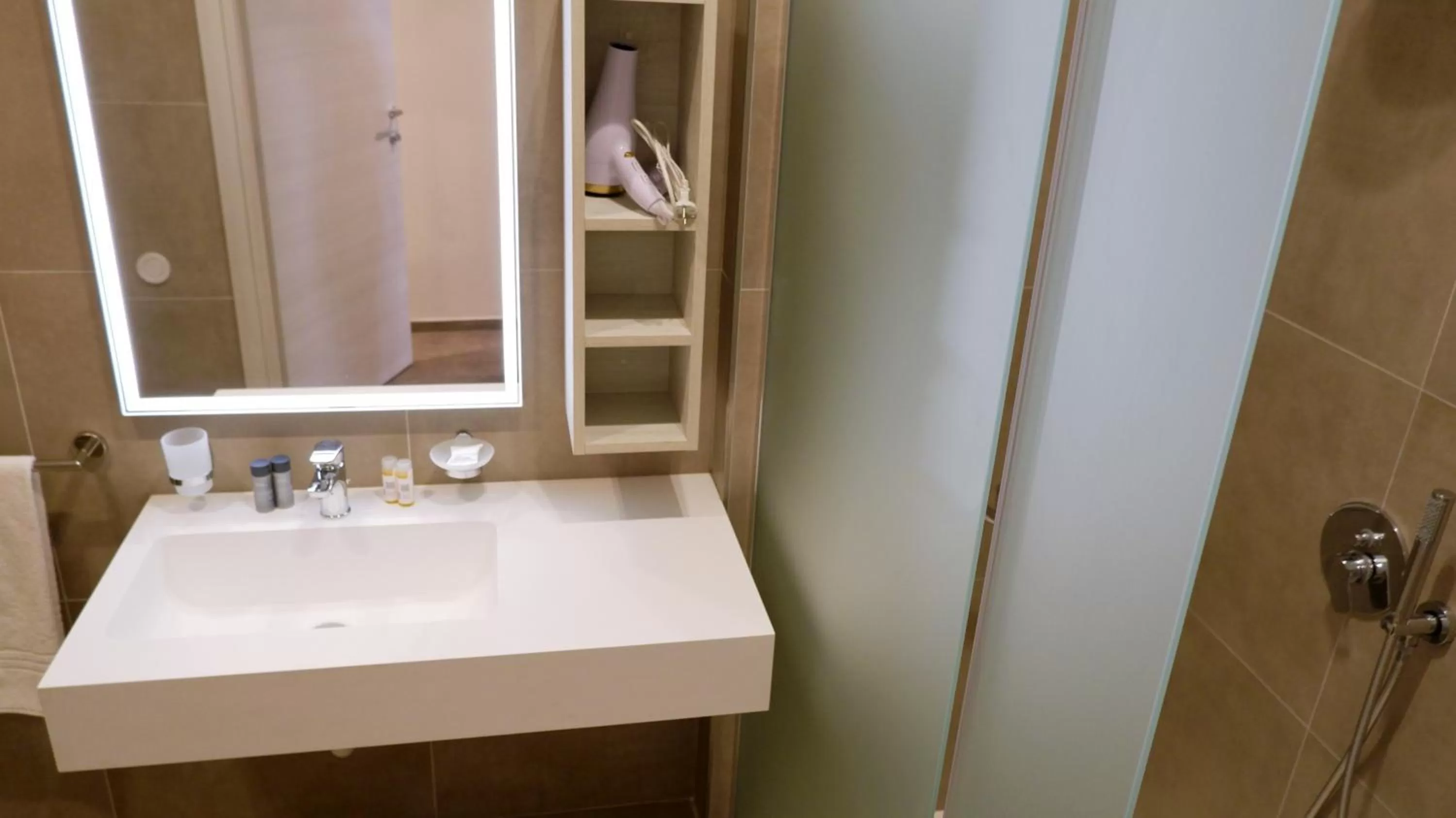 Bathroom in Pianomare Riviera Apartments and Rooms