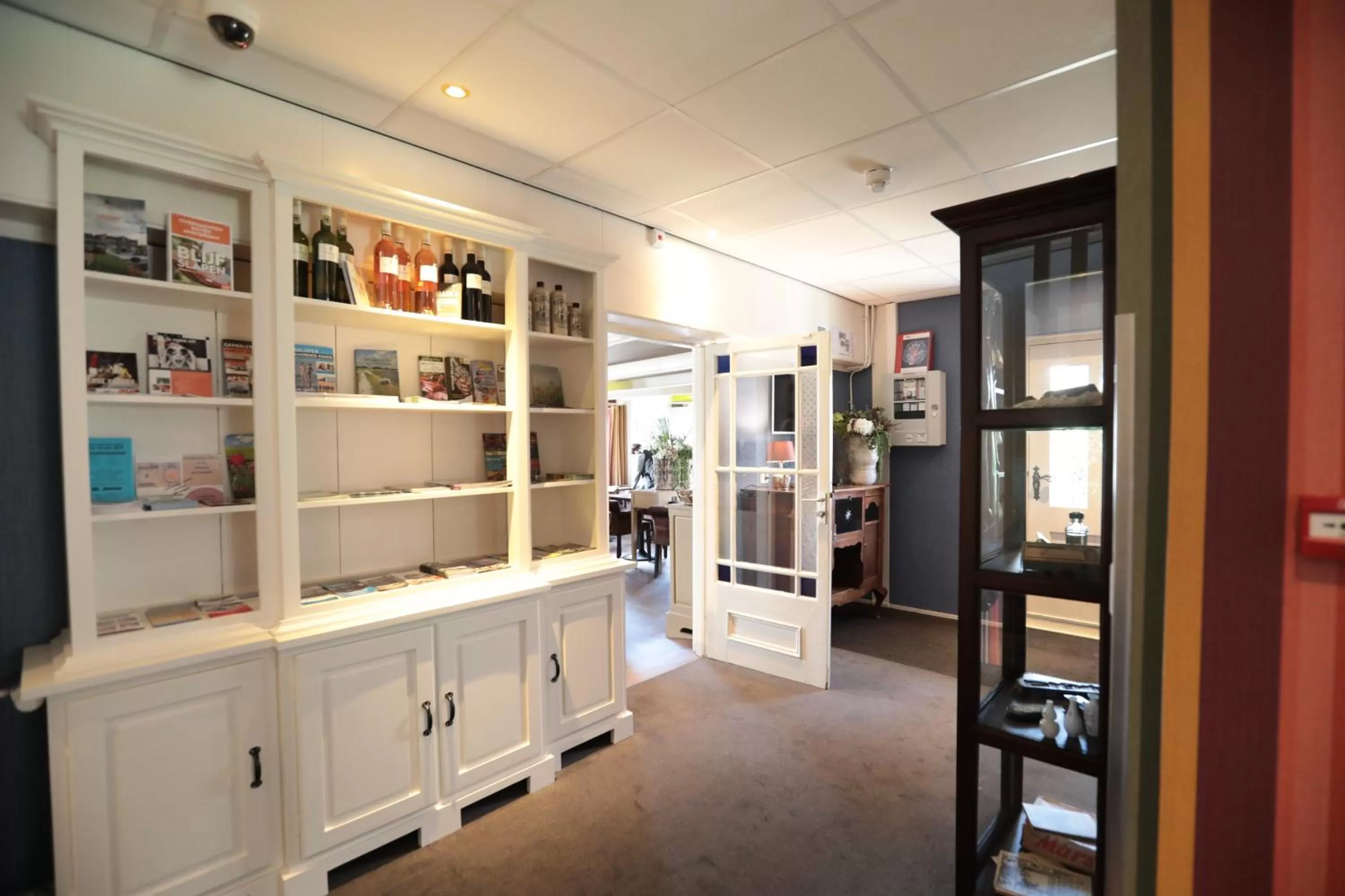 Lobby or reception in Hotel West Inn