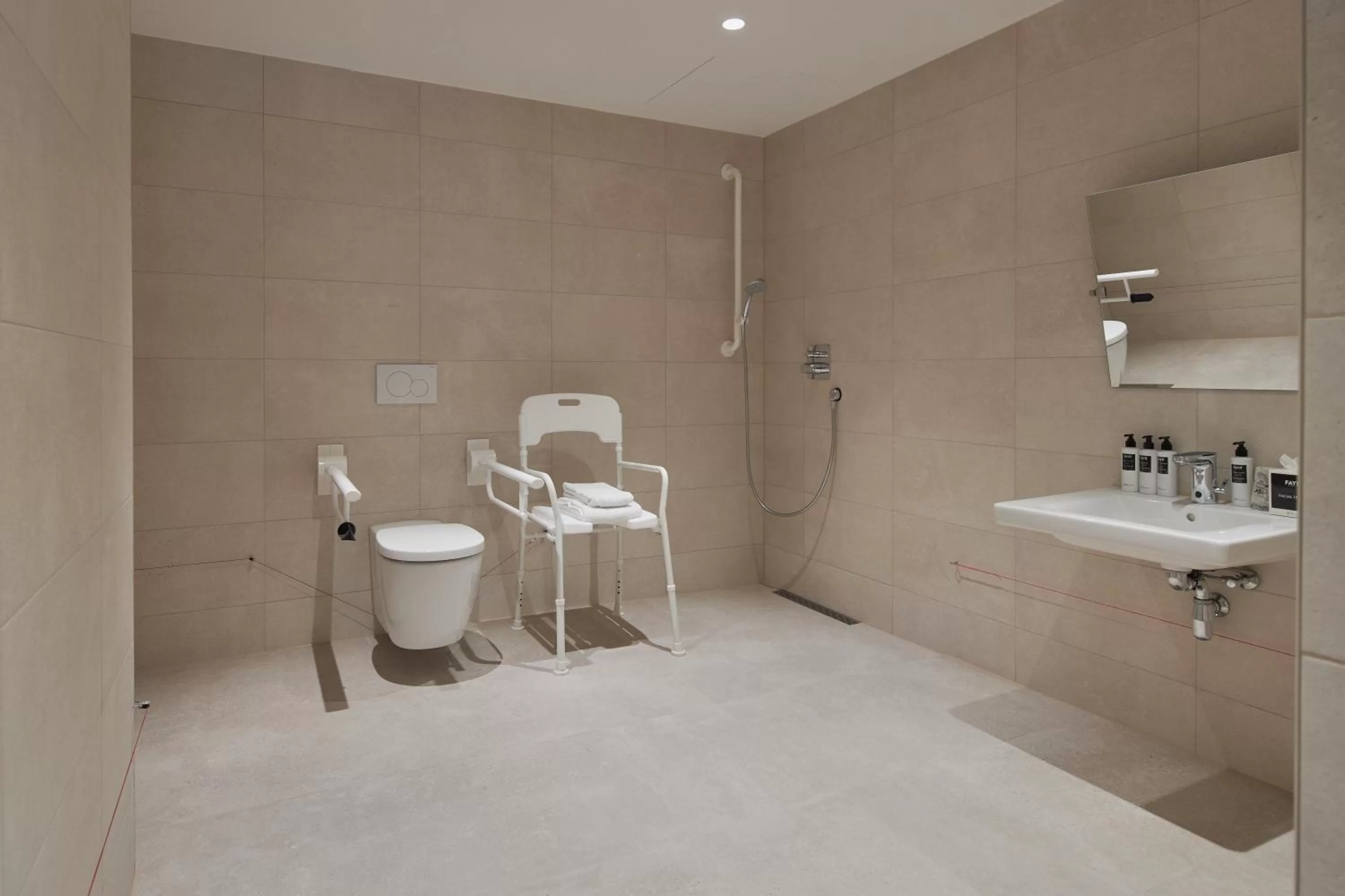 Toilet in The Market Hotel