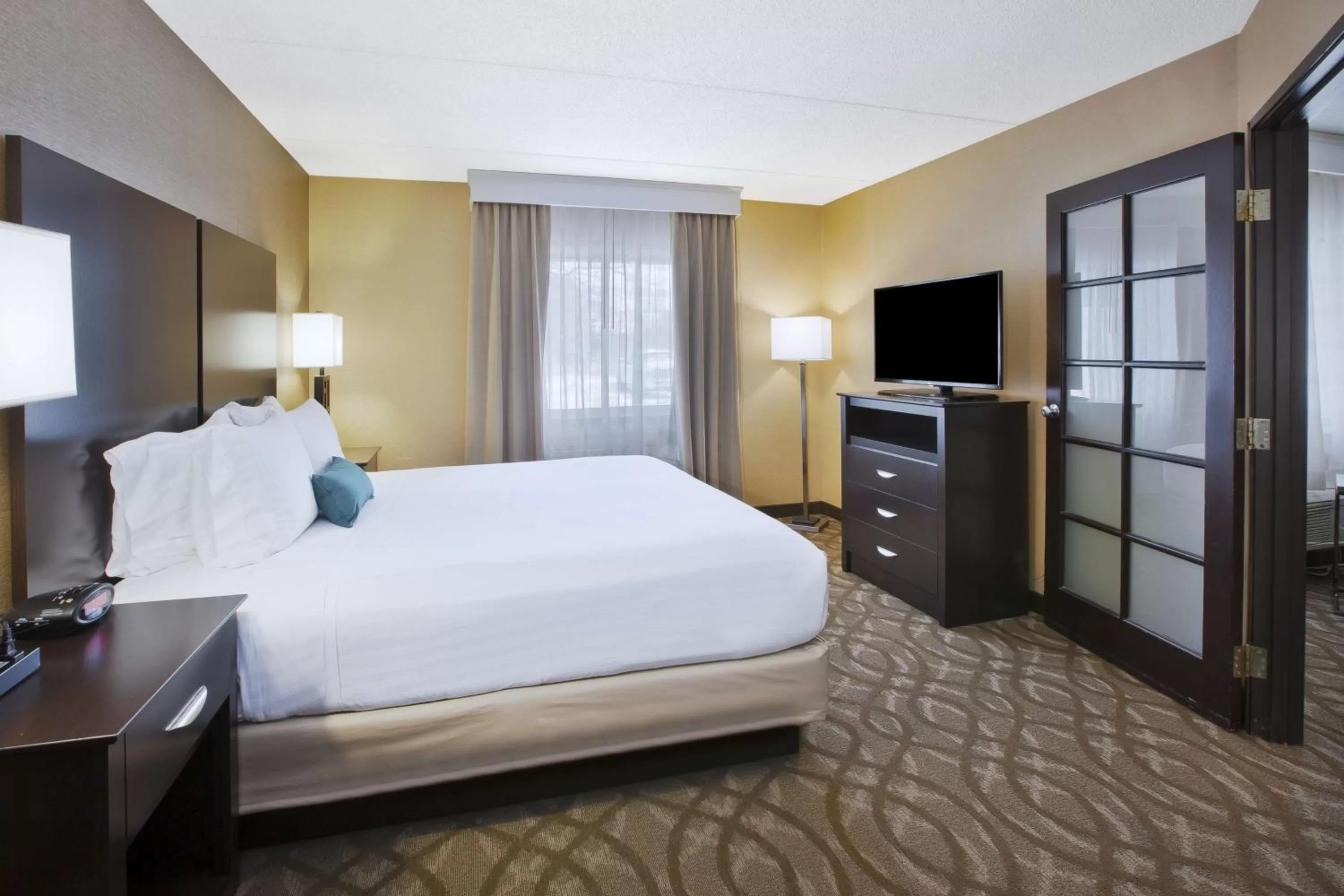 King Suite with Sofa Bed in Best Western Okemos/East Lansing Hotel & Suites